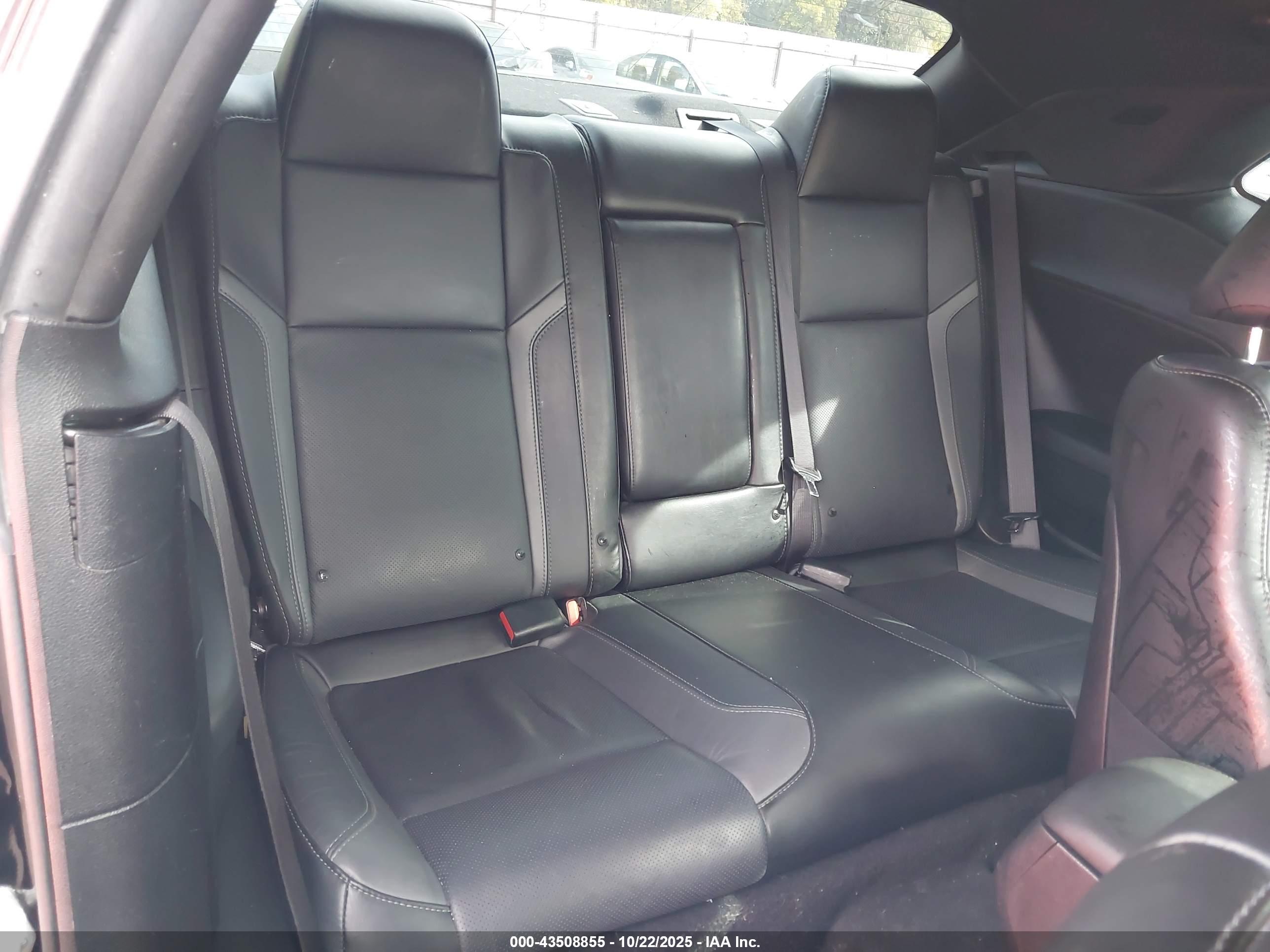 DODGE CHALLENGER image 8