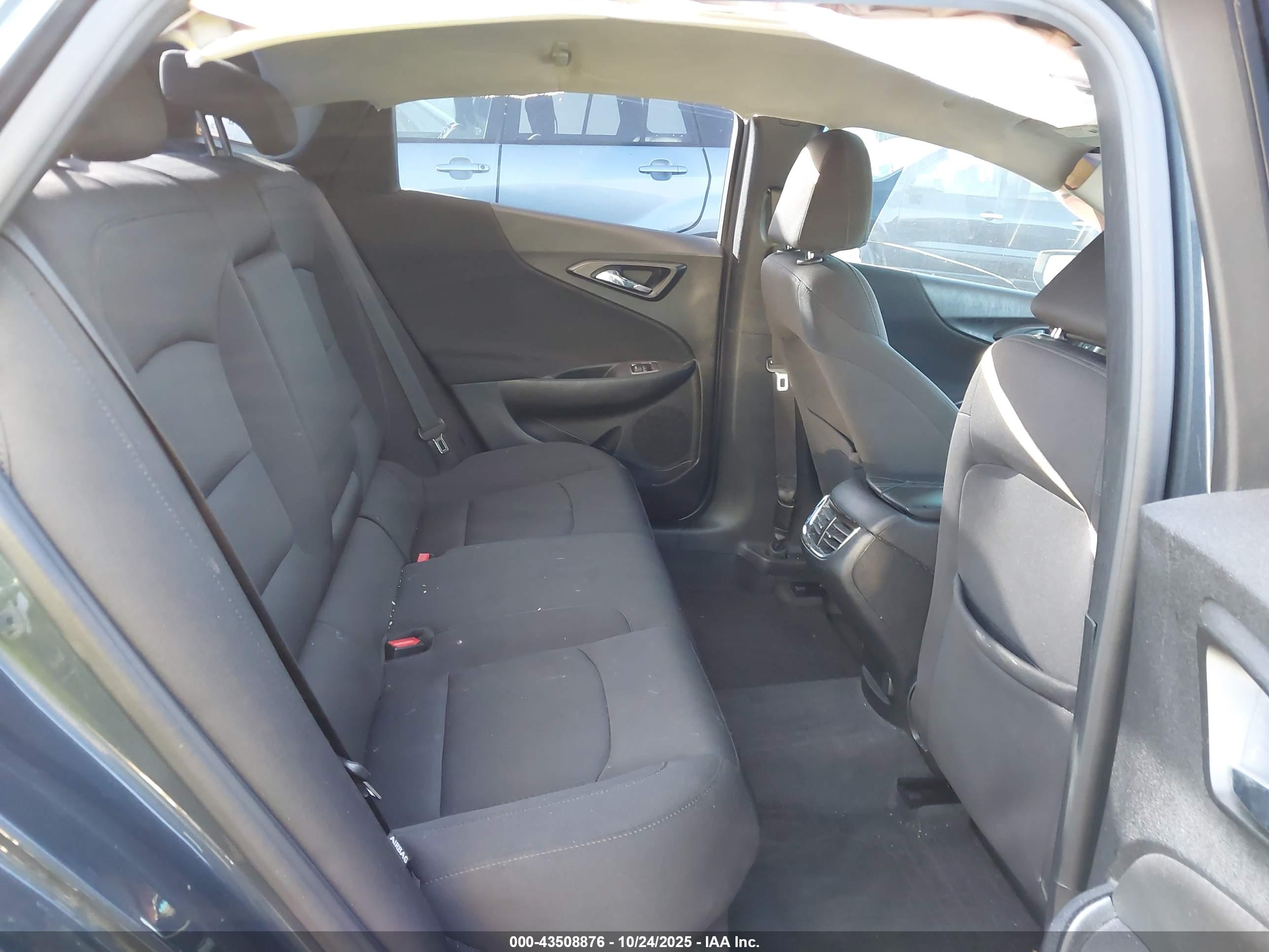 CHEVROLET MALIBU image 8