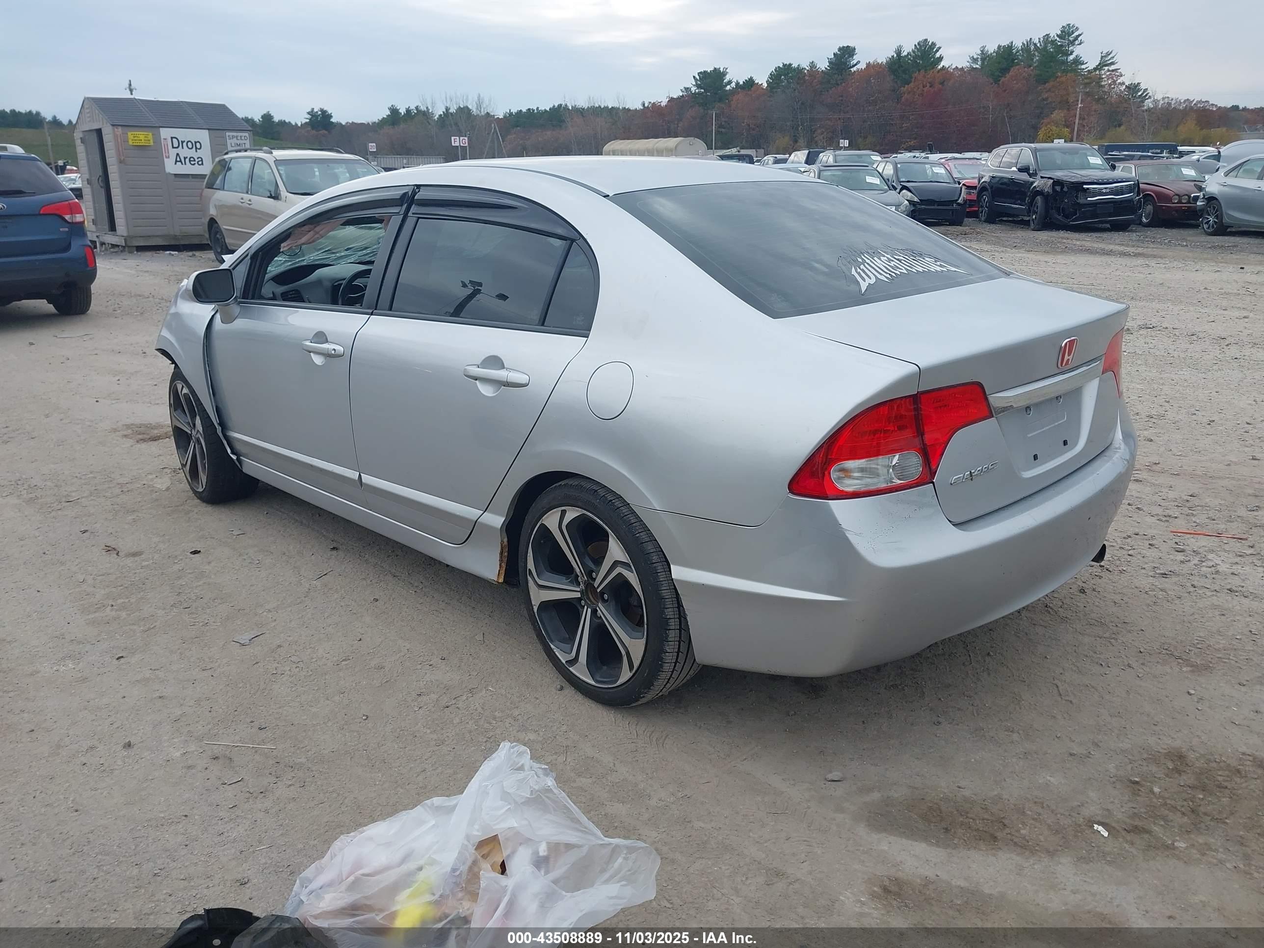 HONDA CIVIC image 3