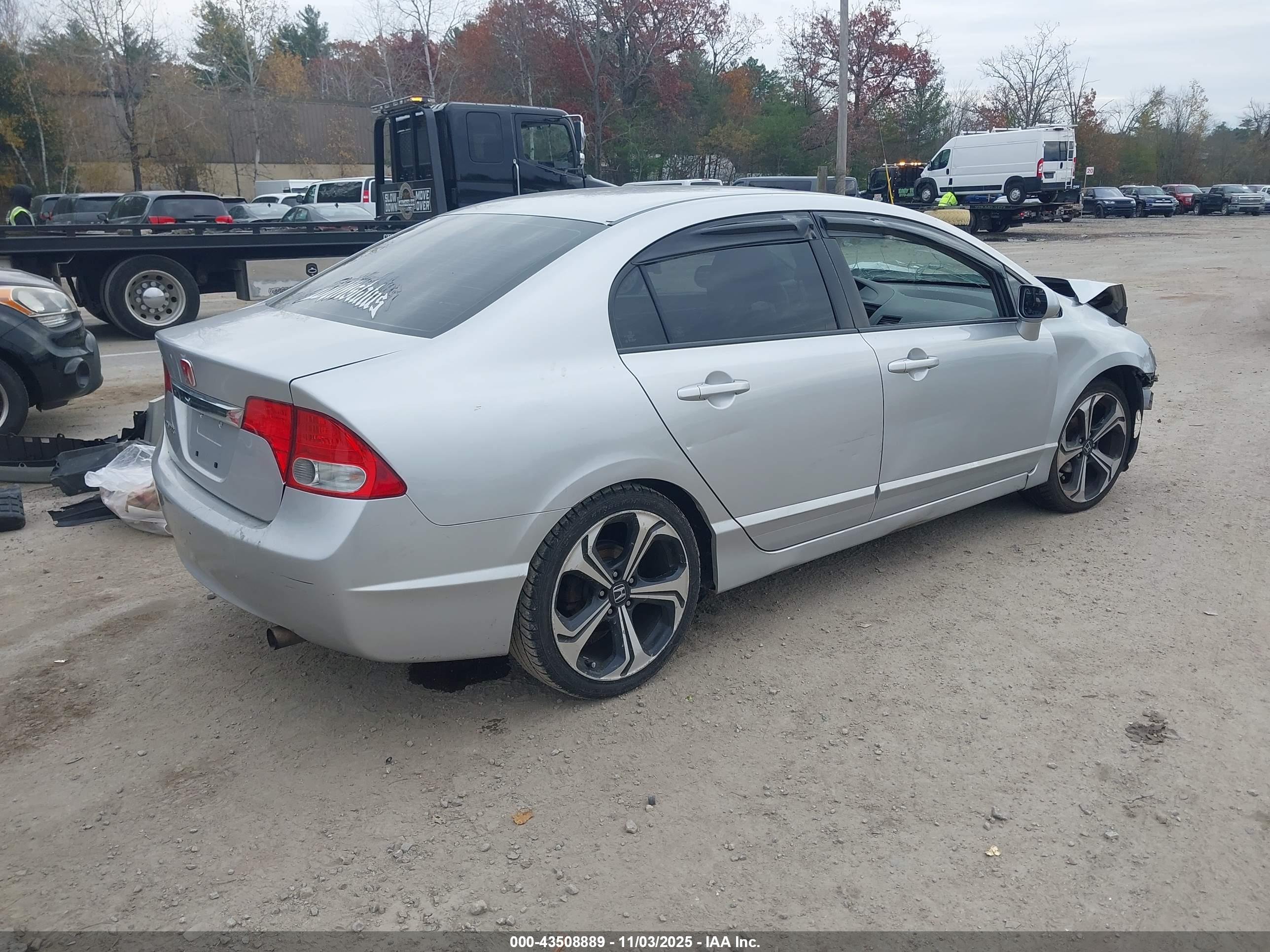 HONDA CIVIC image 4