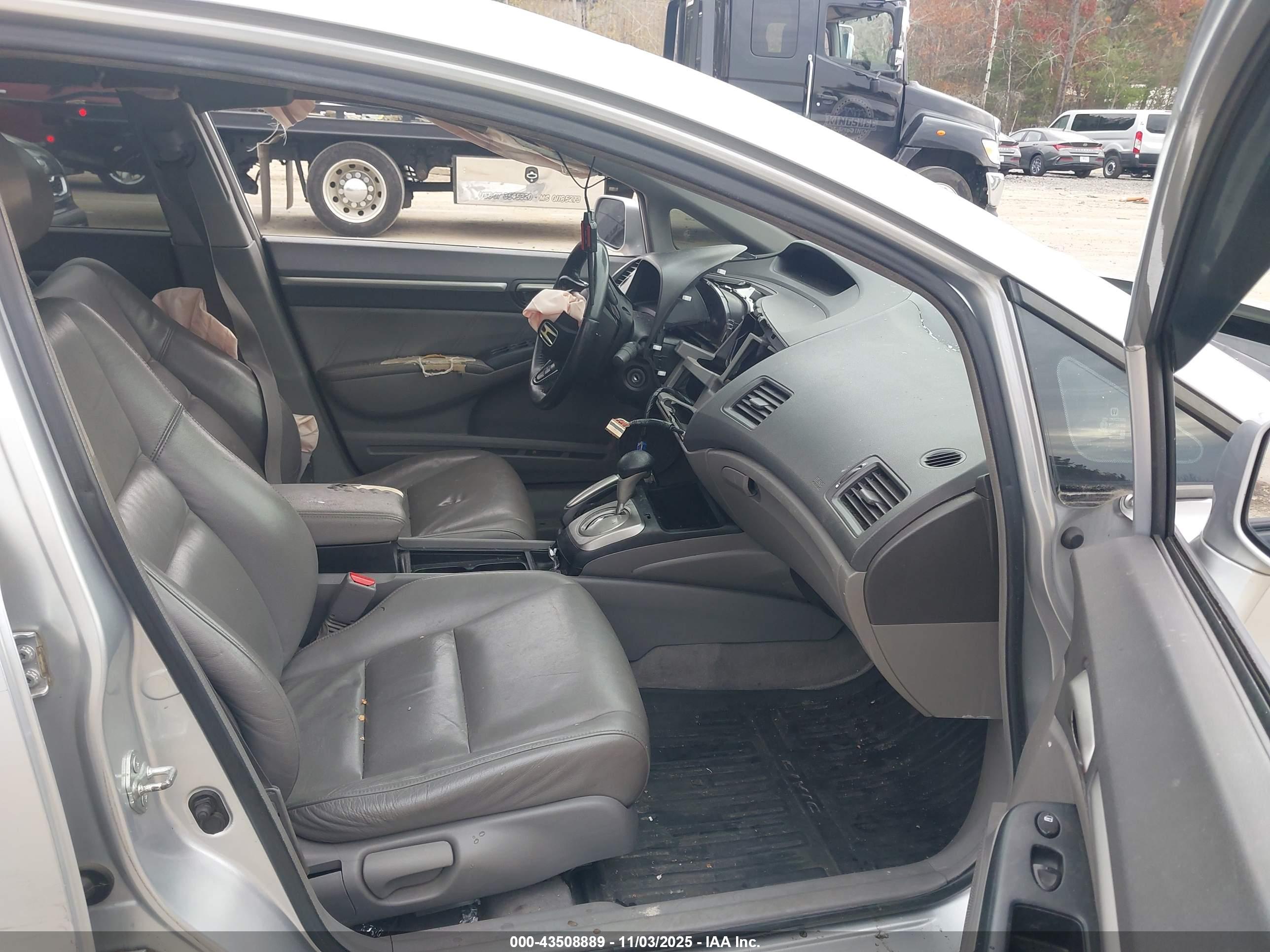 HONDA CIVIC image 5