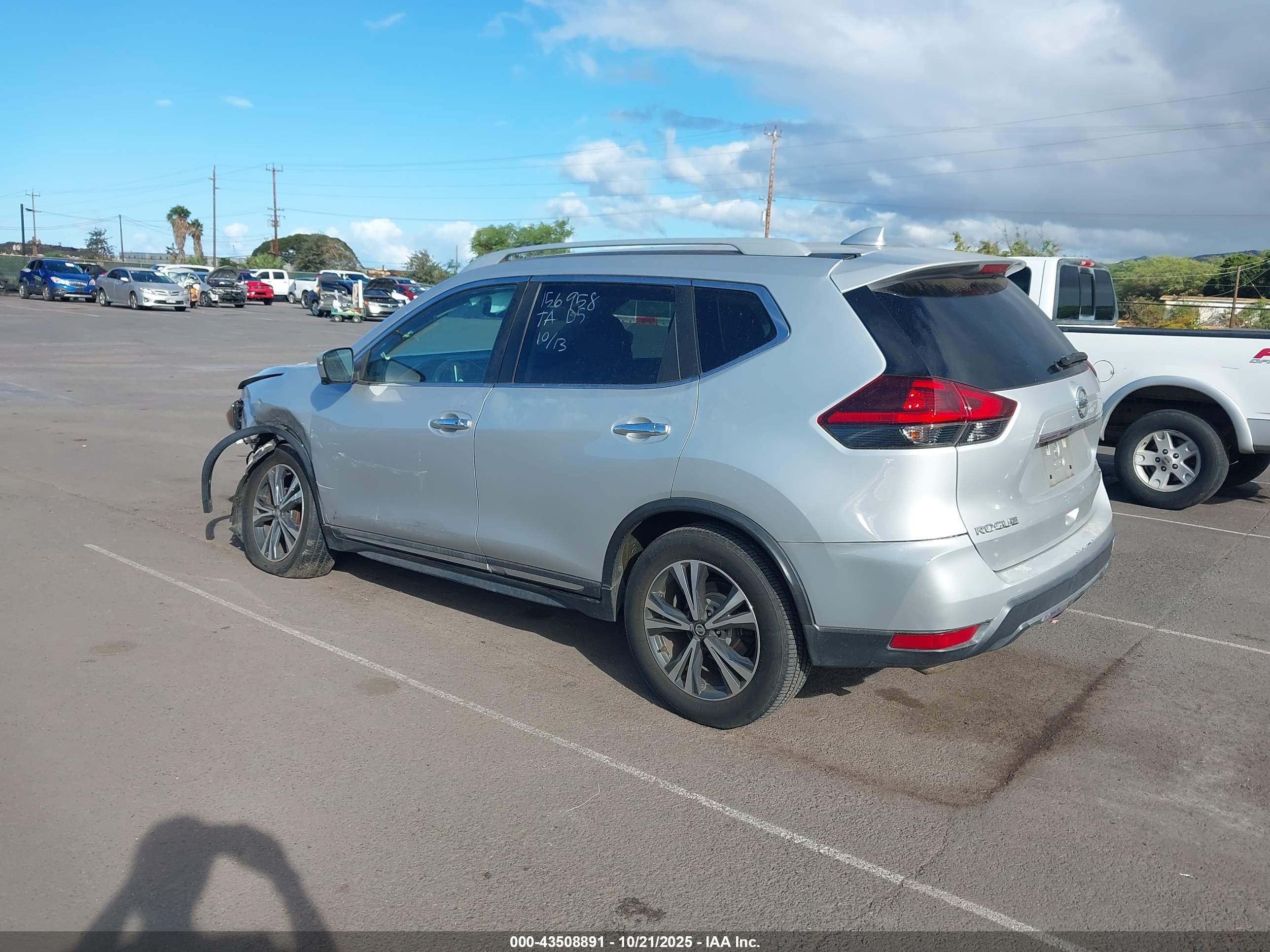 NISSAN ROGUE image 3
