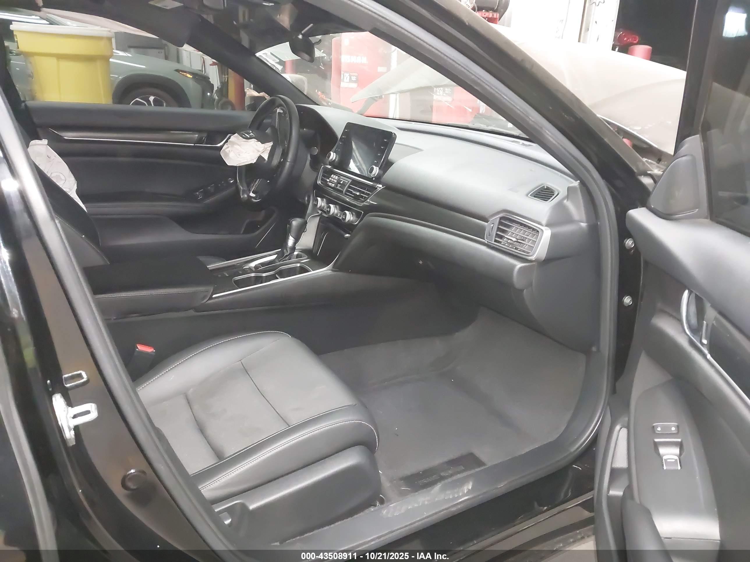HONDA ACCORD image 5