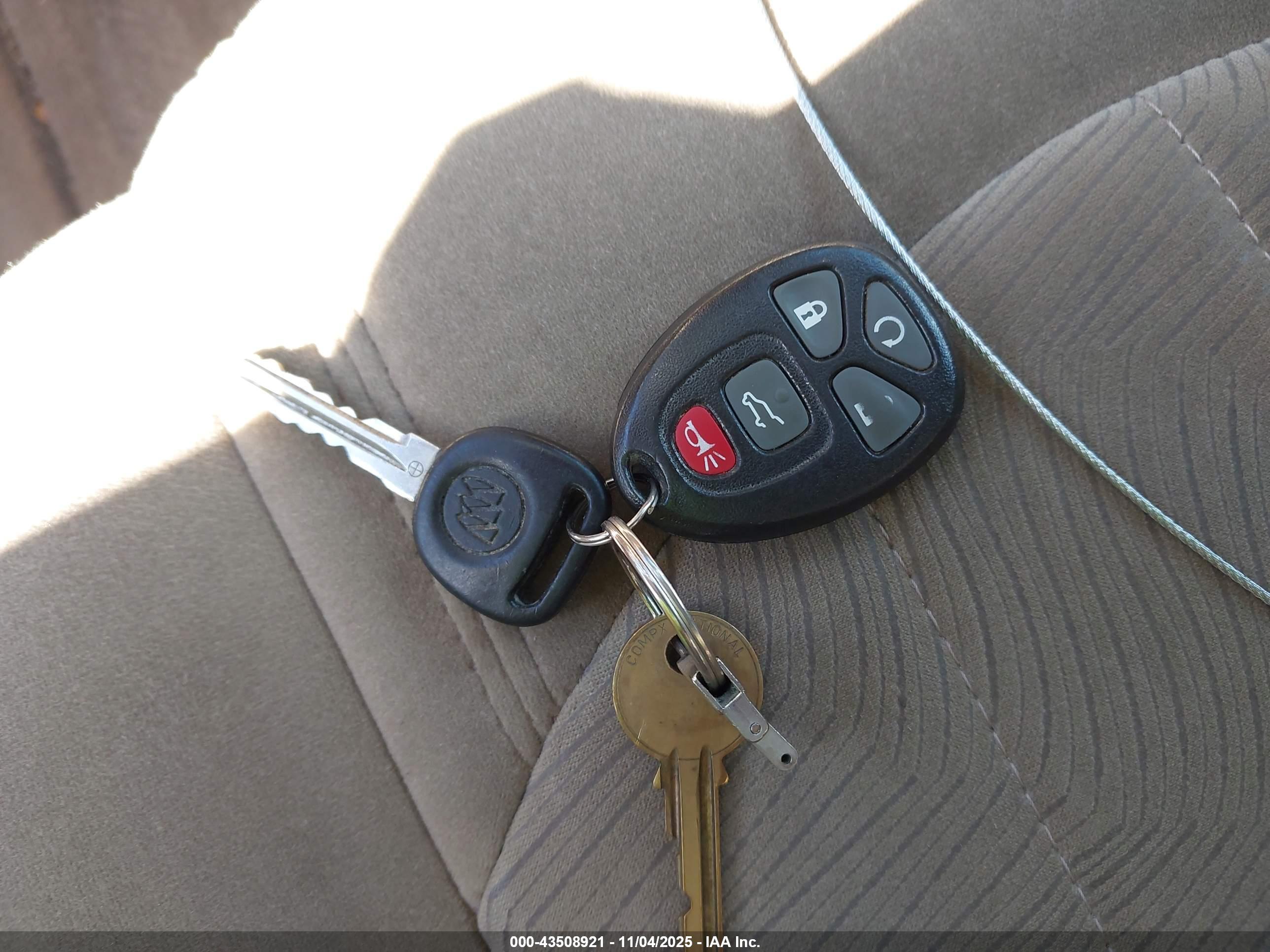 BUICK ENCLAVE image 11