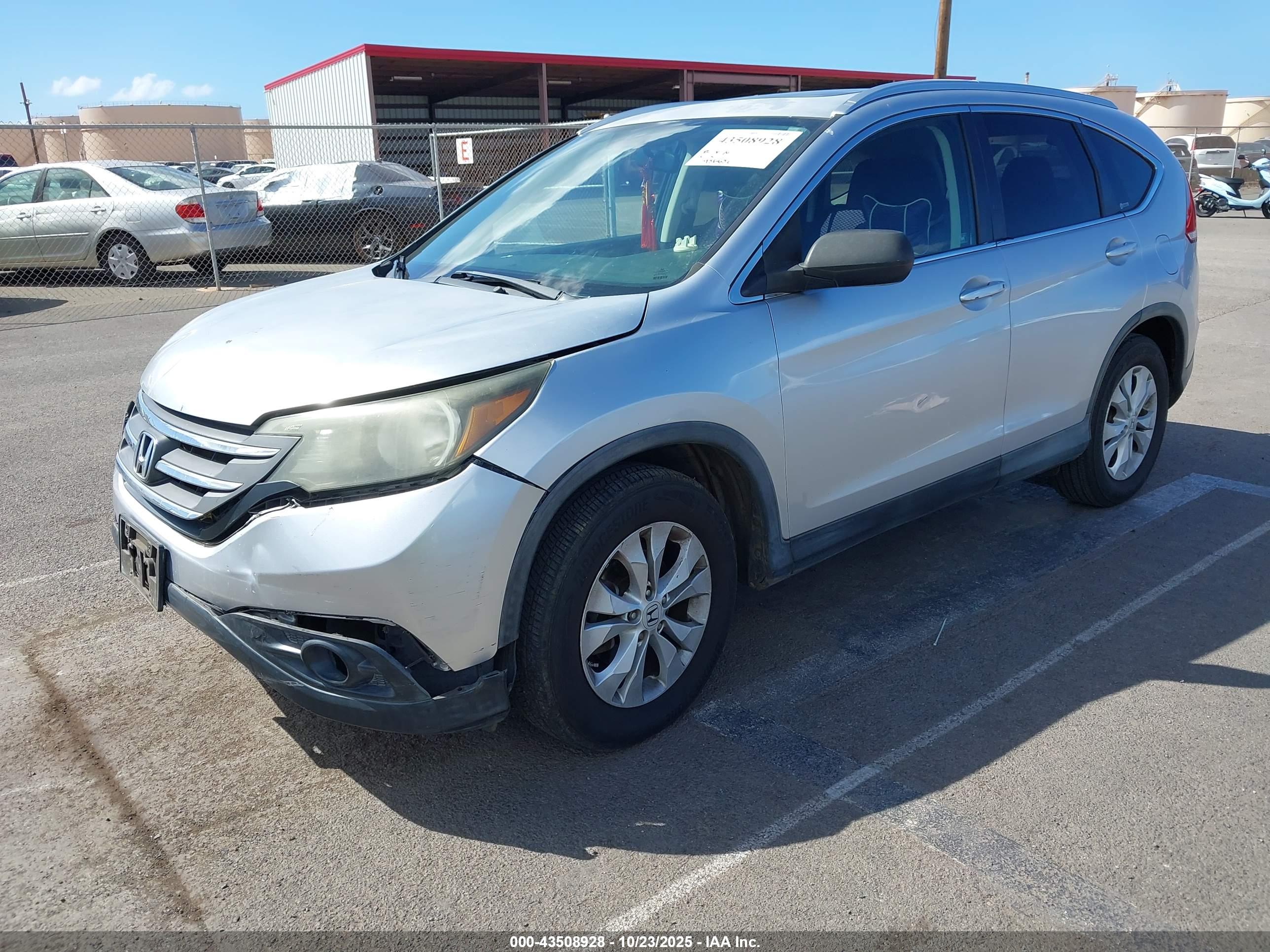 HONDA CR-V image 2