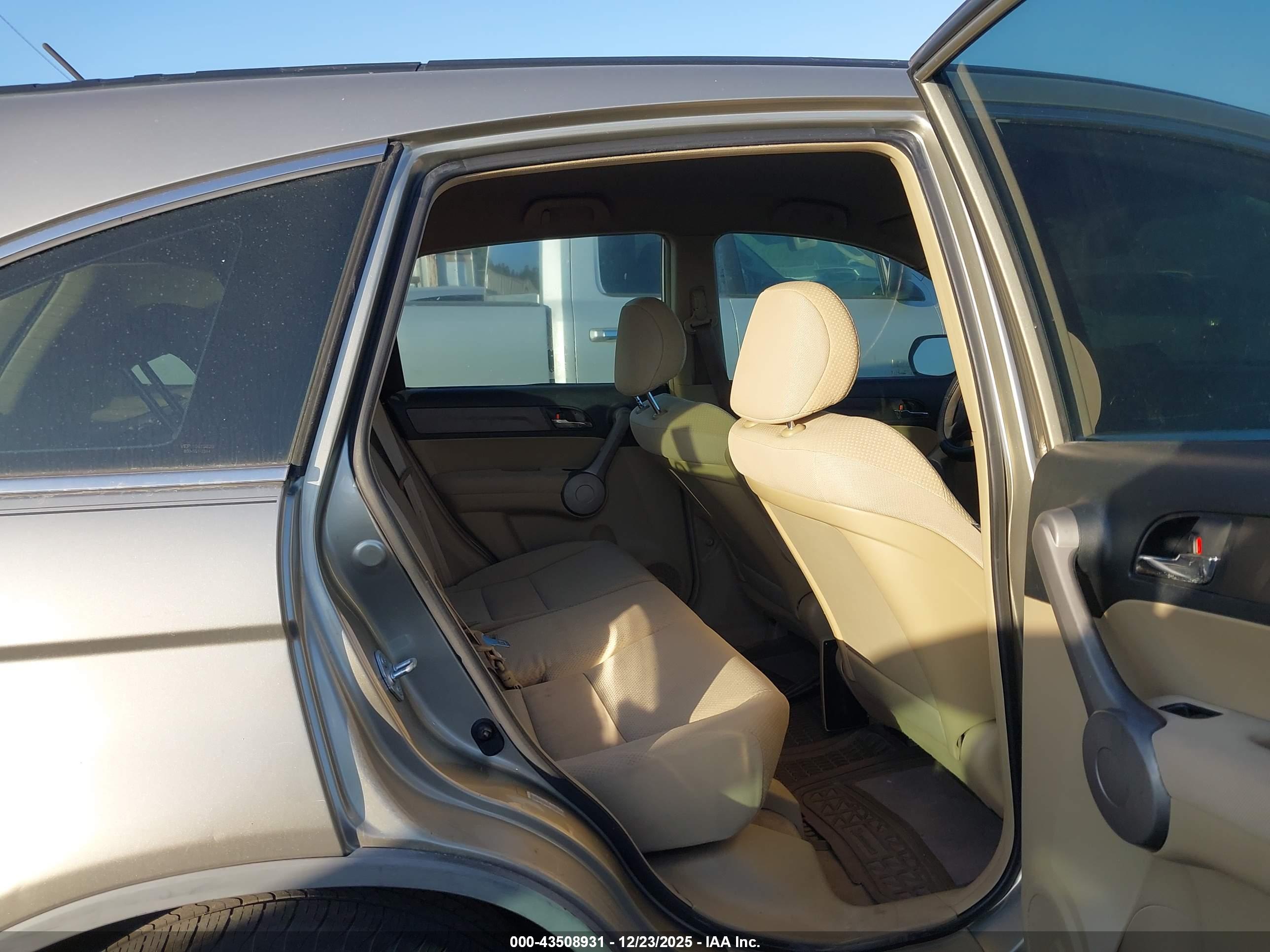HONDA CR-V image 8