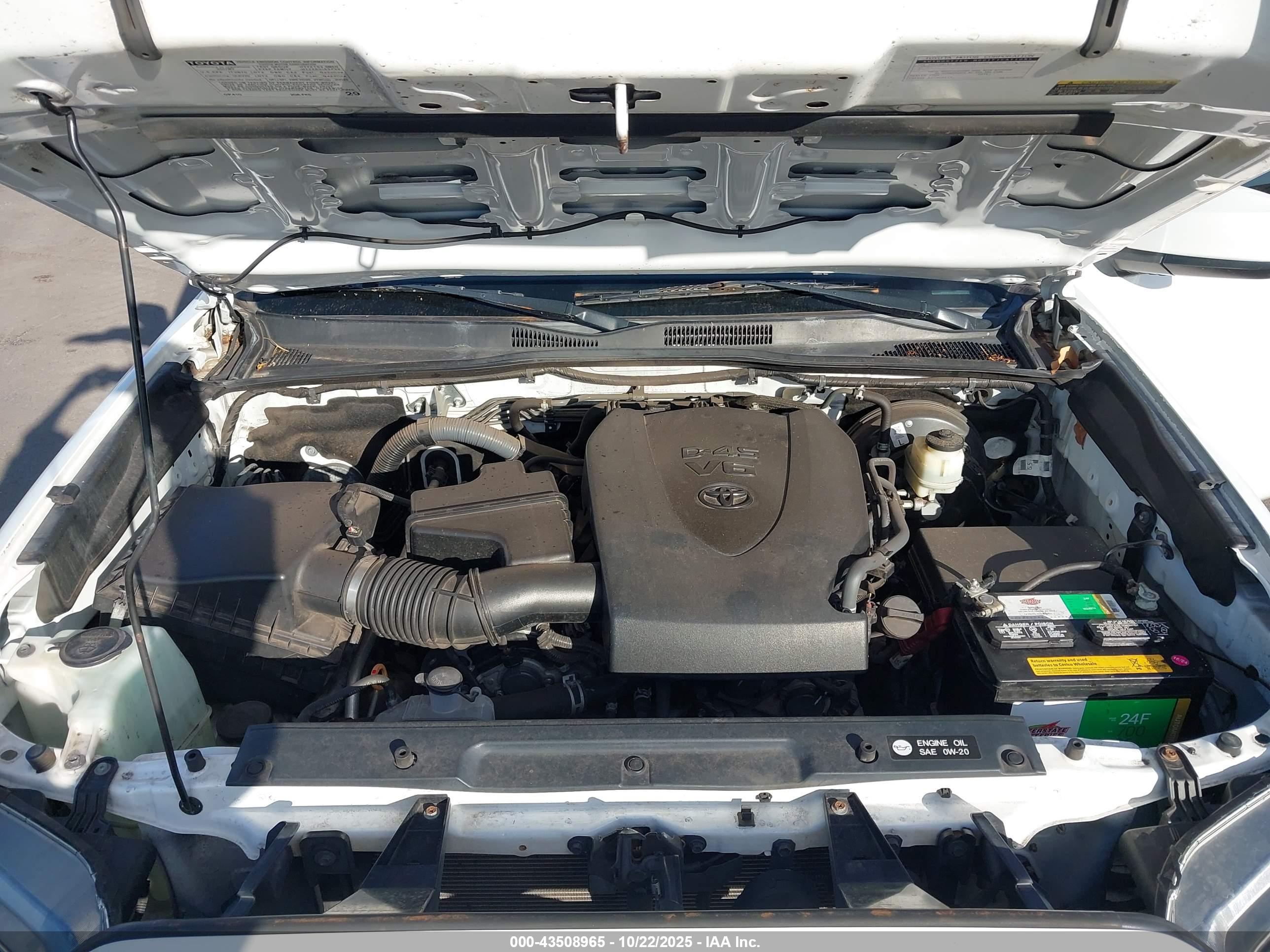 TOYOTA TACOMA image 10