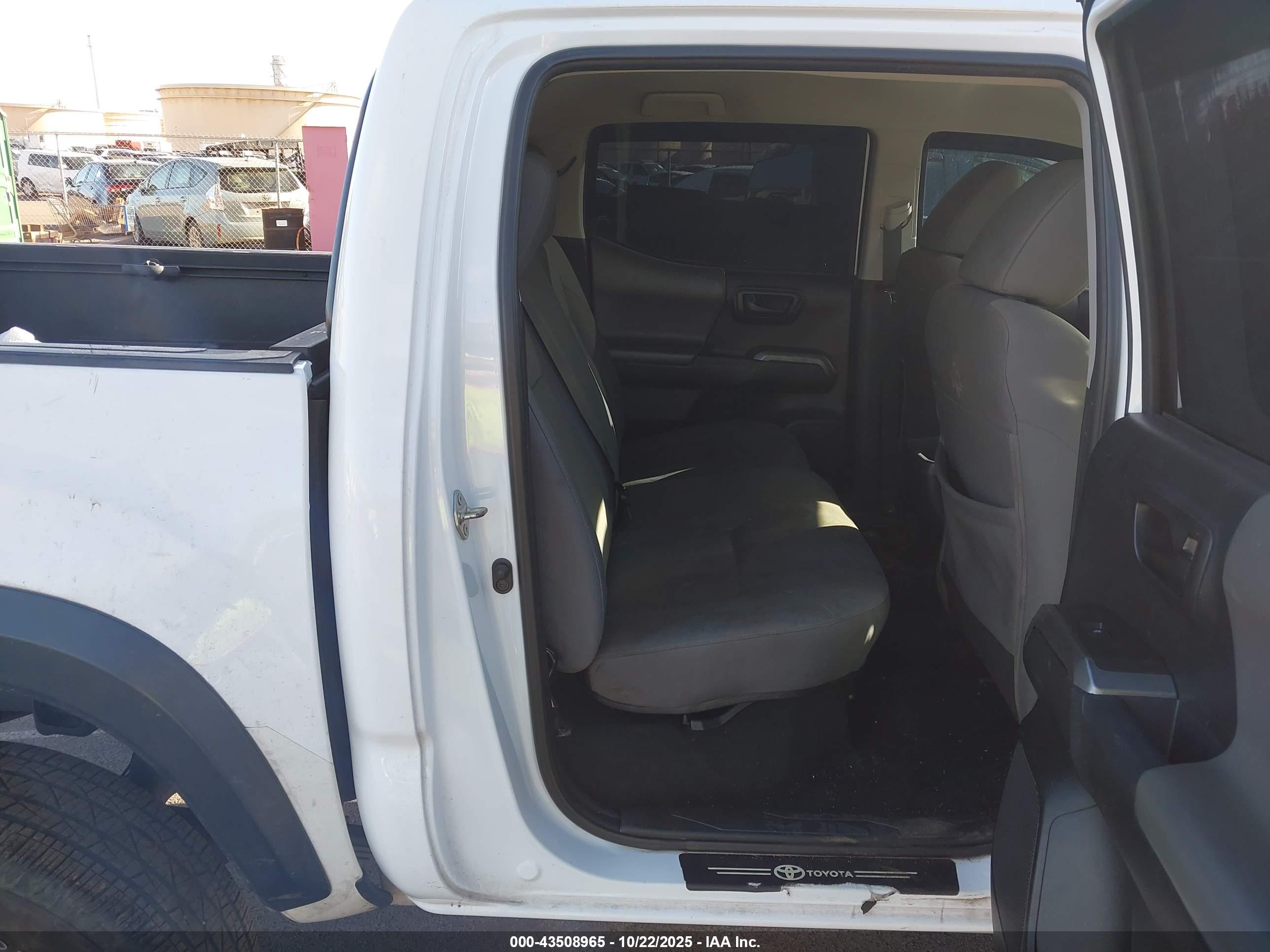 TOYOTA TACOMA image 8