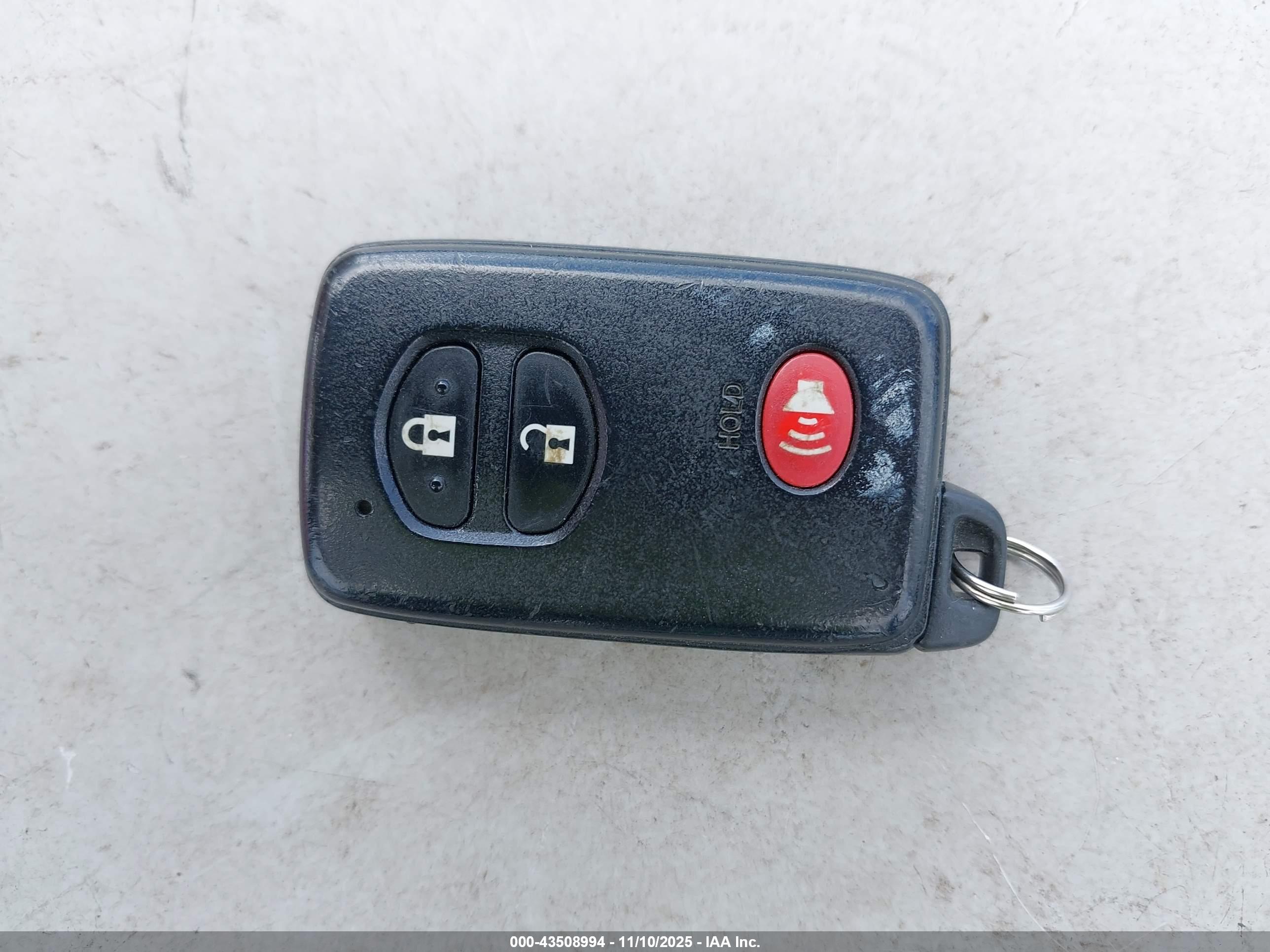 TOYOTA PRIUS image 11