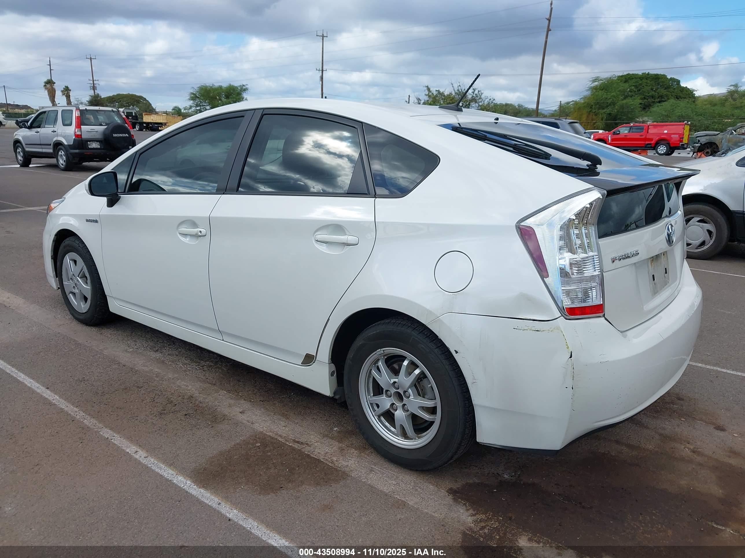 TOYOTA PRIUS image 3