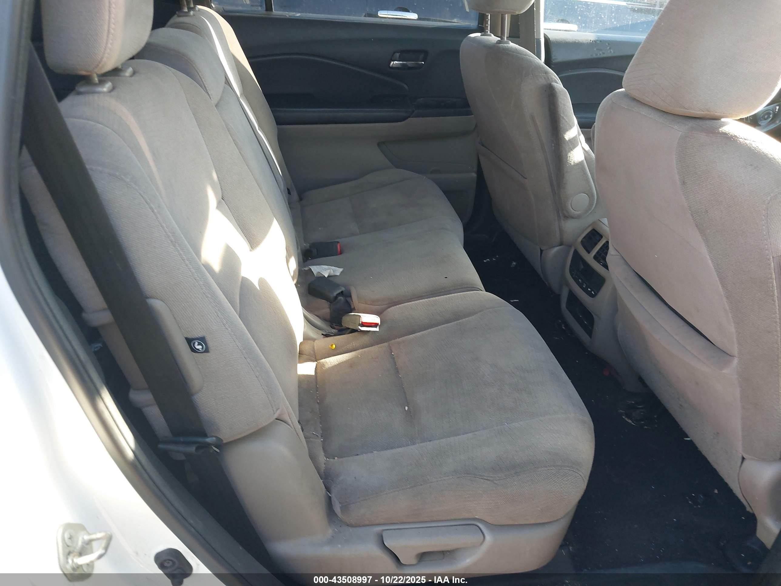 HONDA PILOT image 8