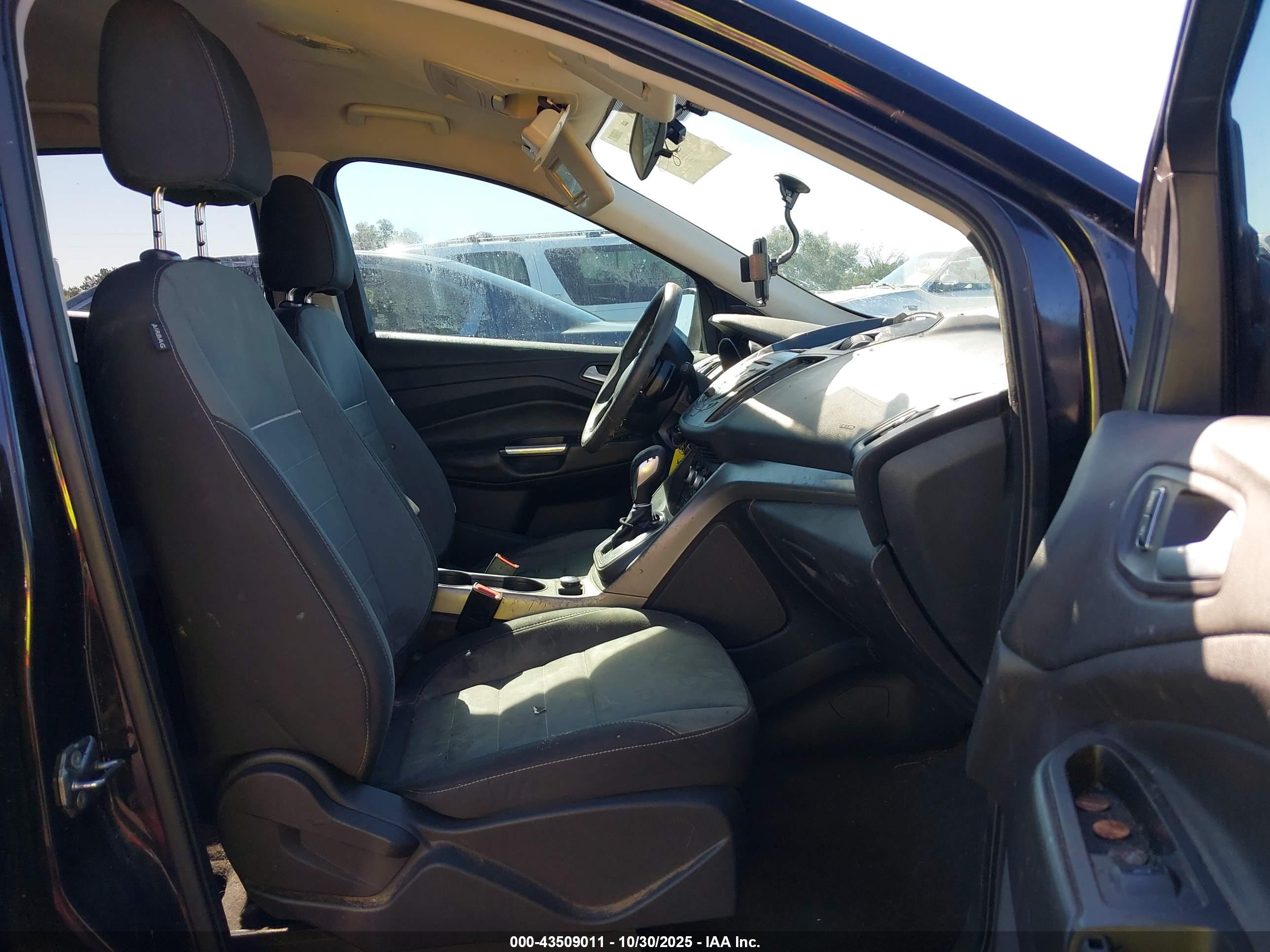 FORD ESCAPE image 5