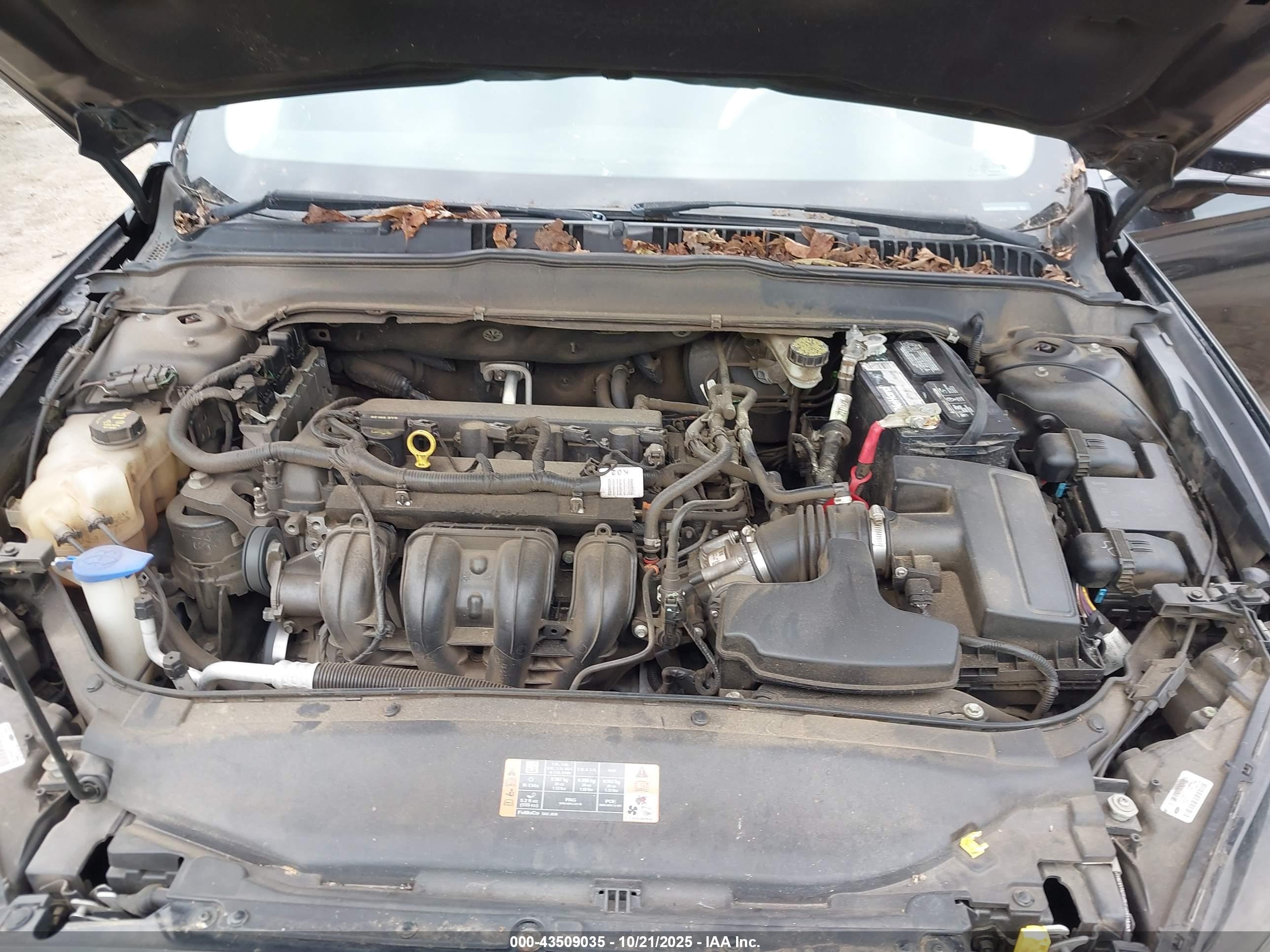 FORD FUSION image 10
