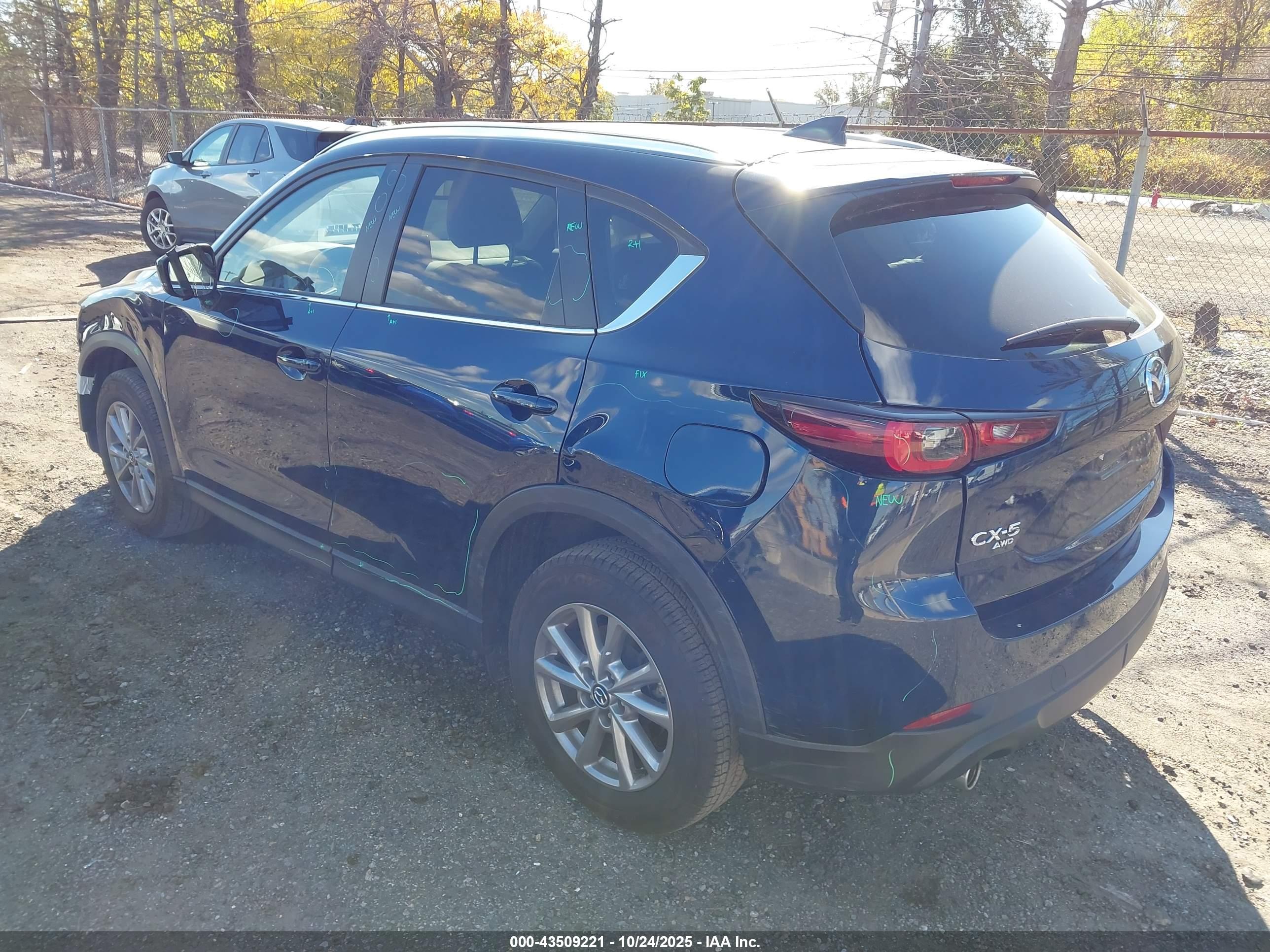 MAZDA CX-5 image 3