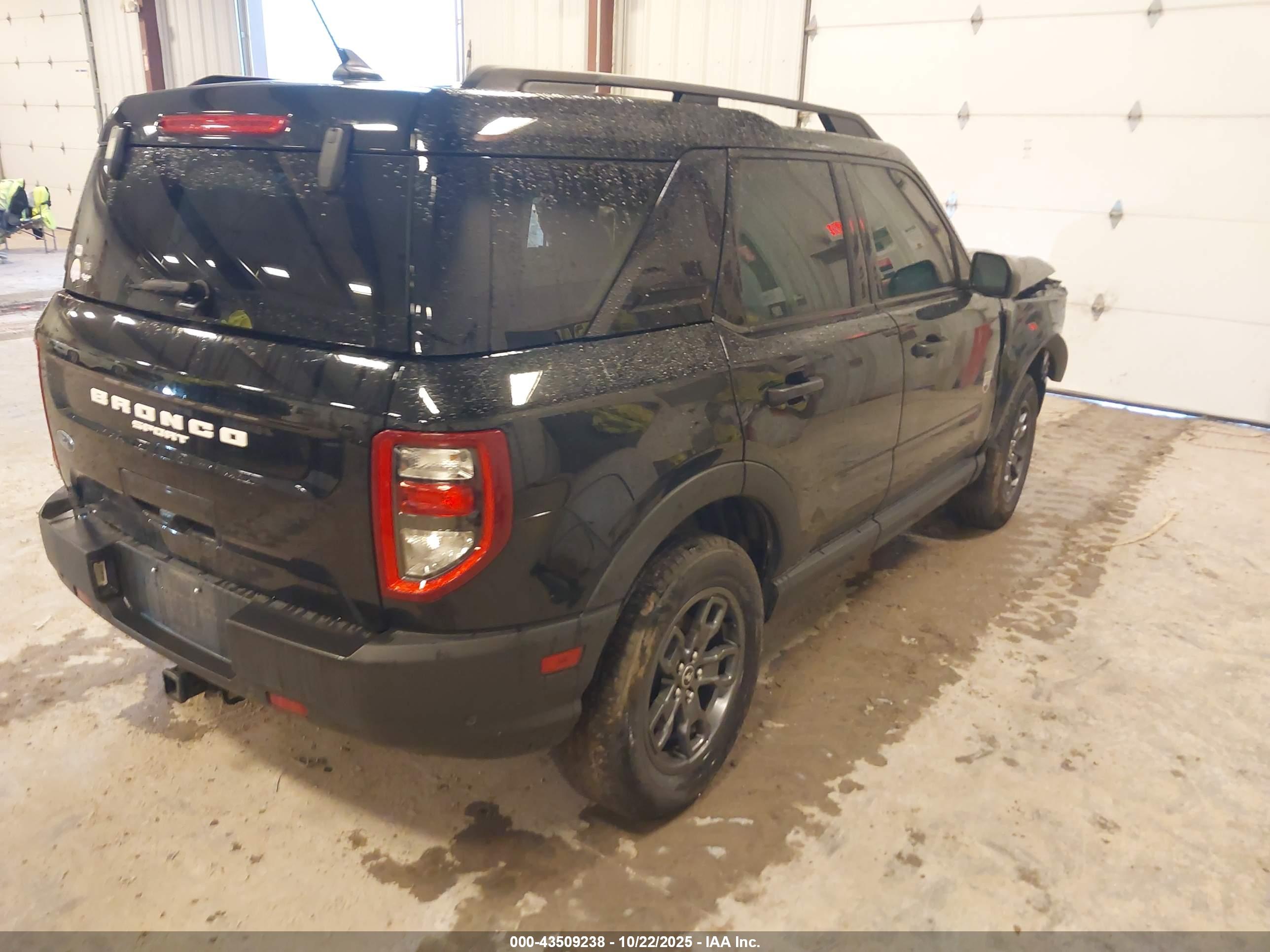 FORD BRONCO image 4