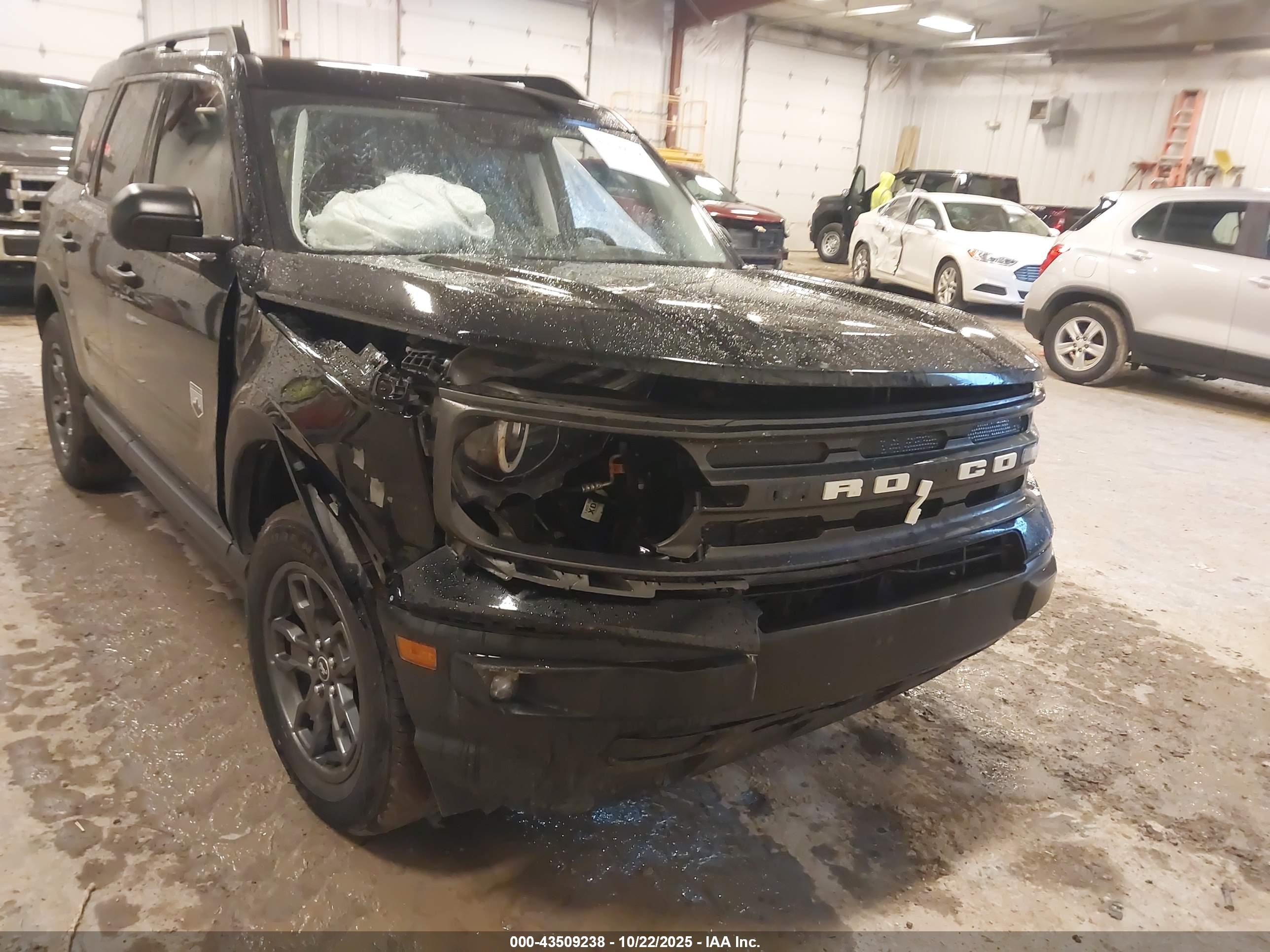 FORD BRONCO image 6