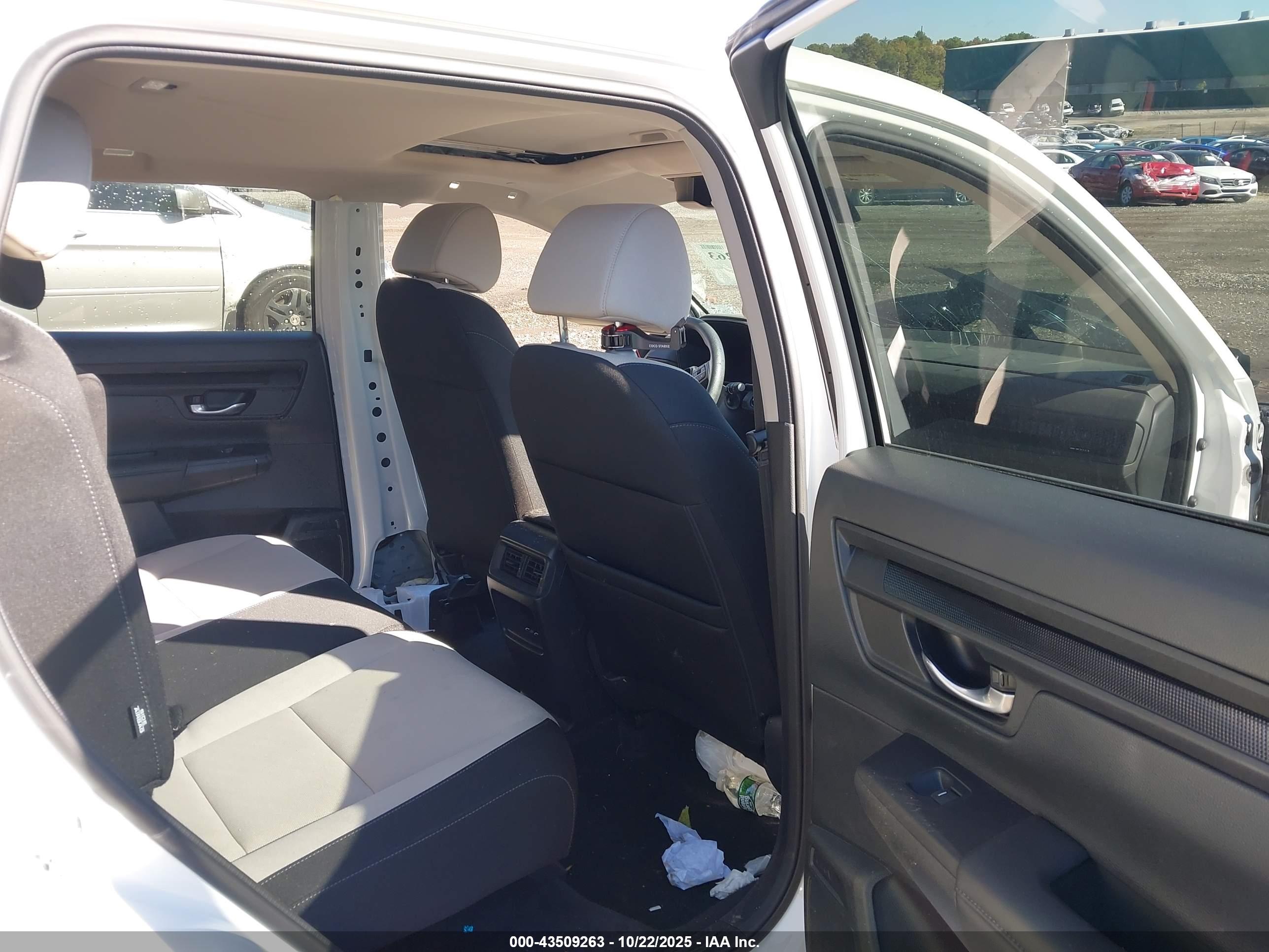 HONDA CR-V image 8