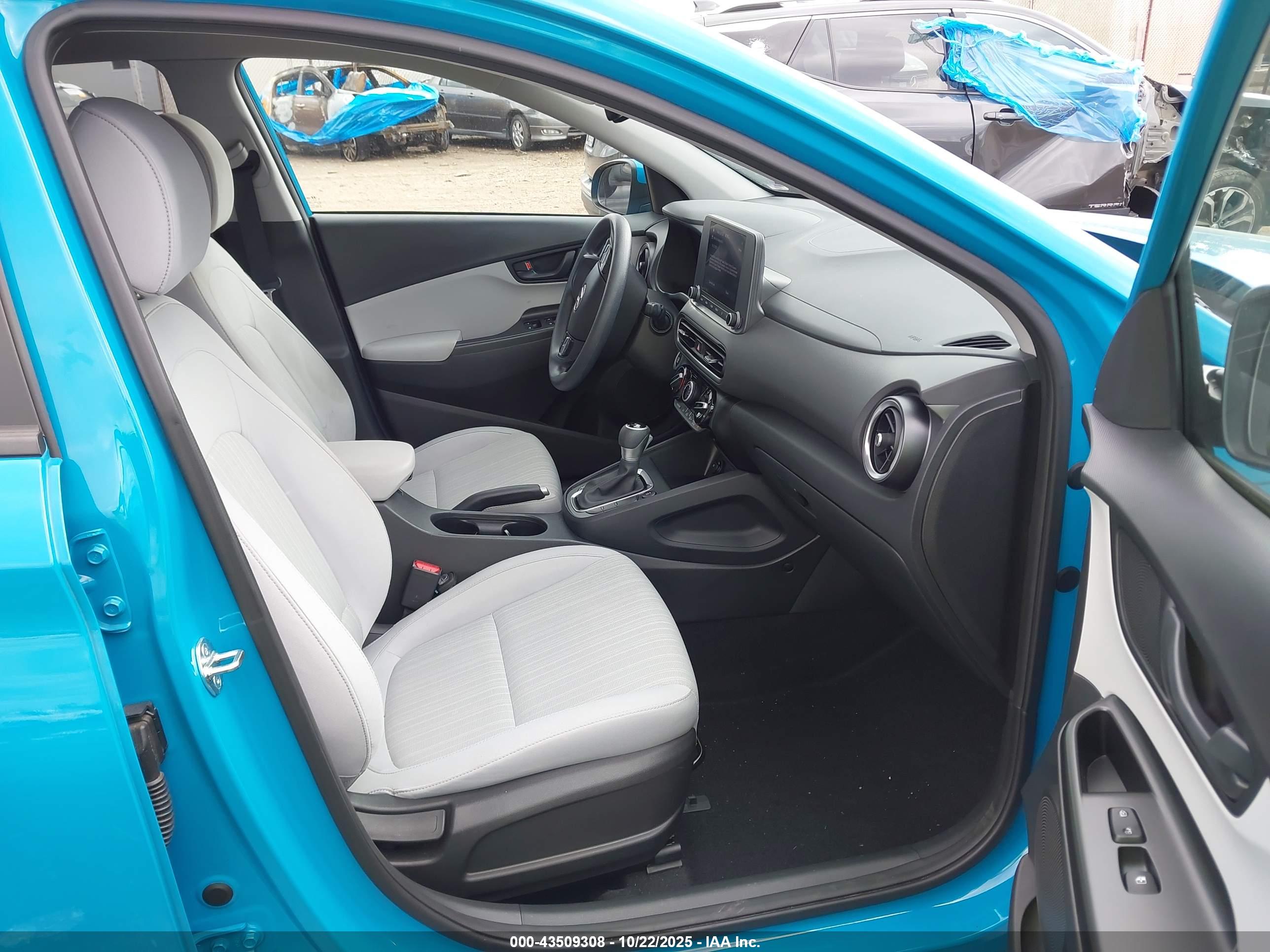 HYUNDAI KONA image 5