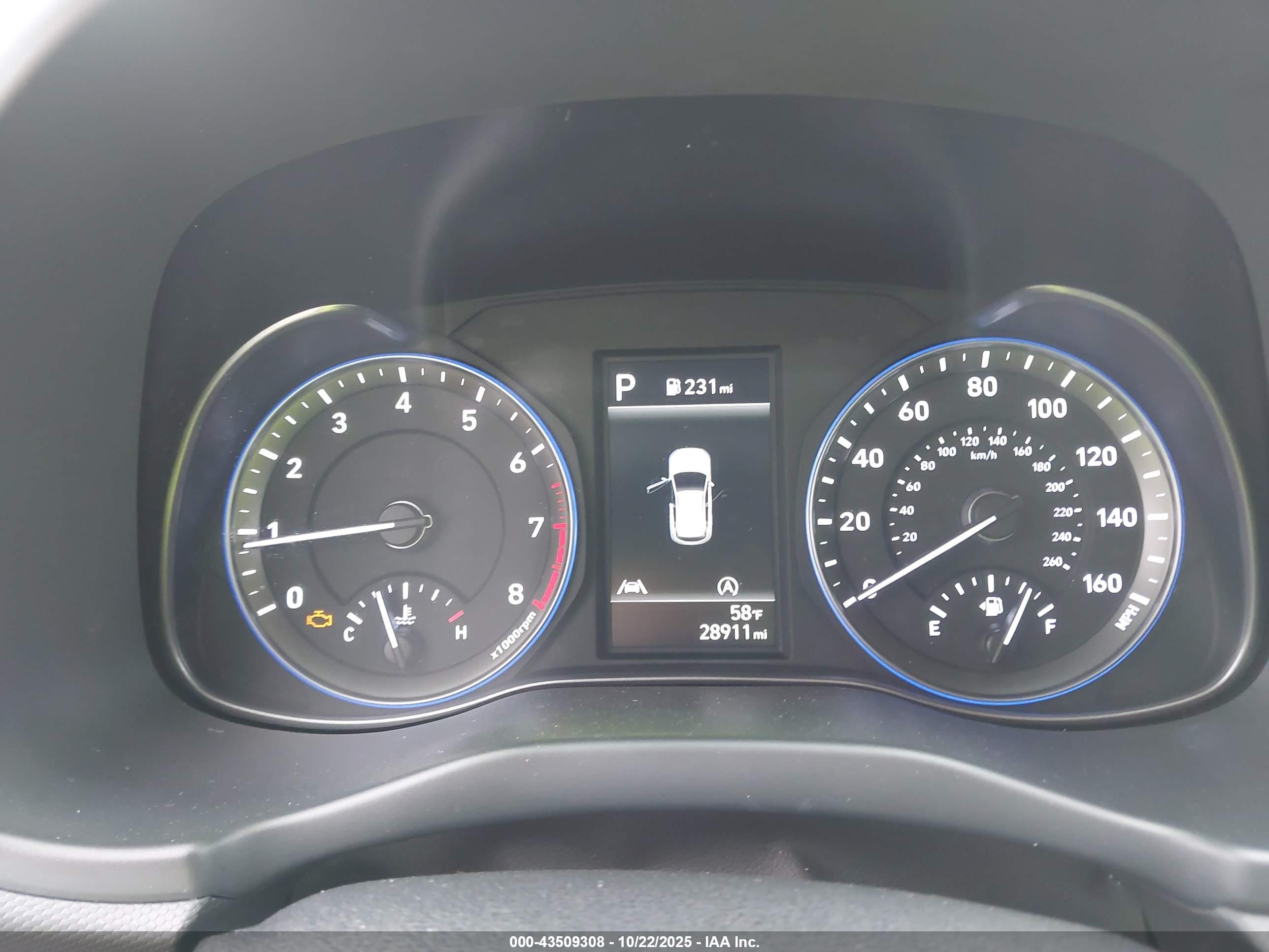 HYUNDAI KONA image 7
