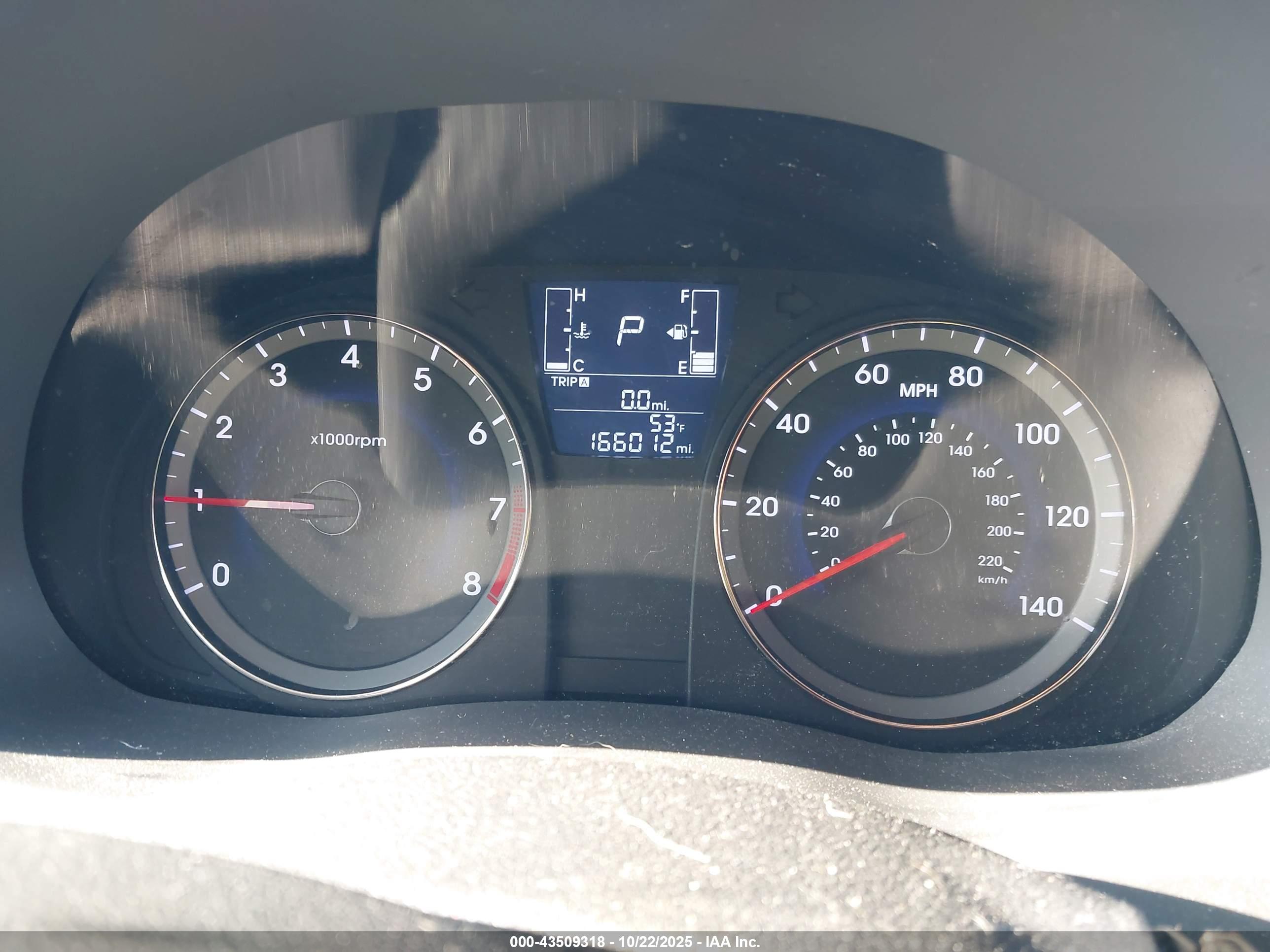 HYUNDAI ACCENT image 7