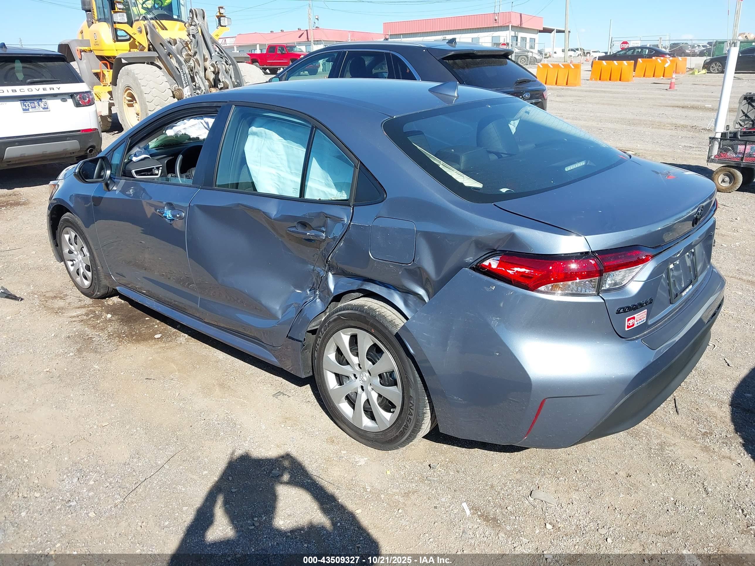 TOYOTA COROLLA image 3