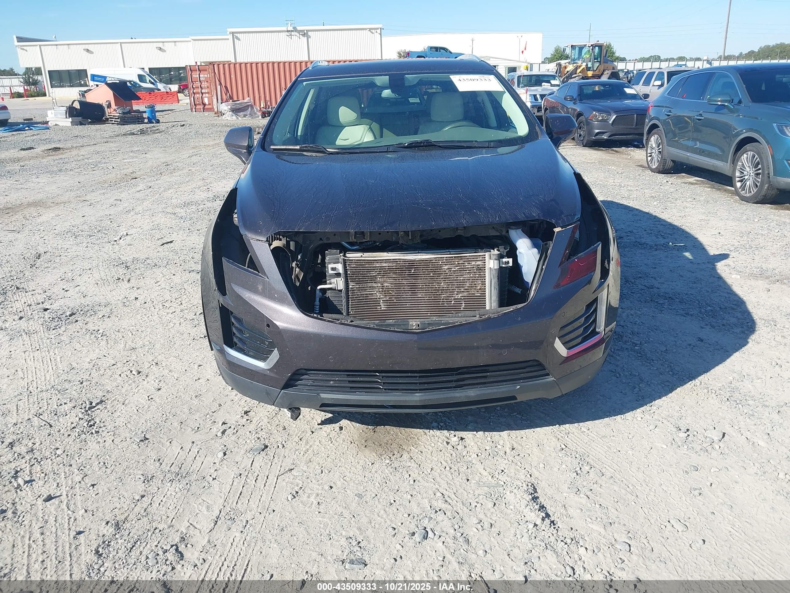 CADILLAC XT5 image 6