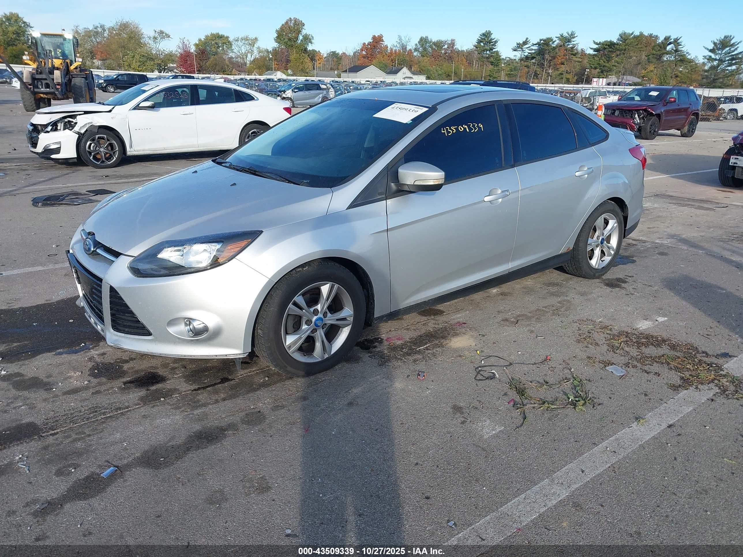 FORD FOCUS image 2