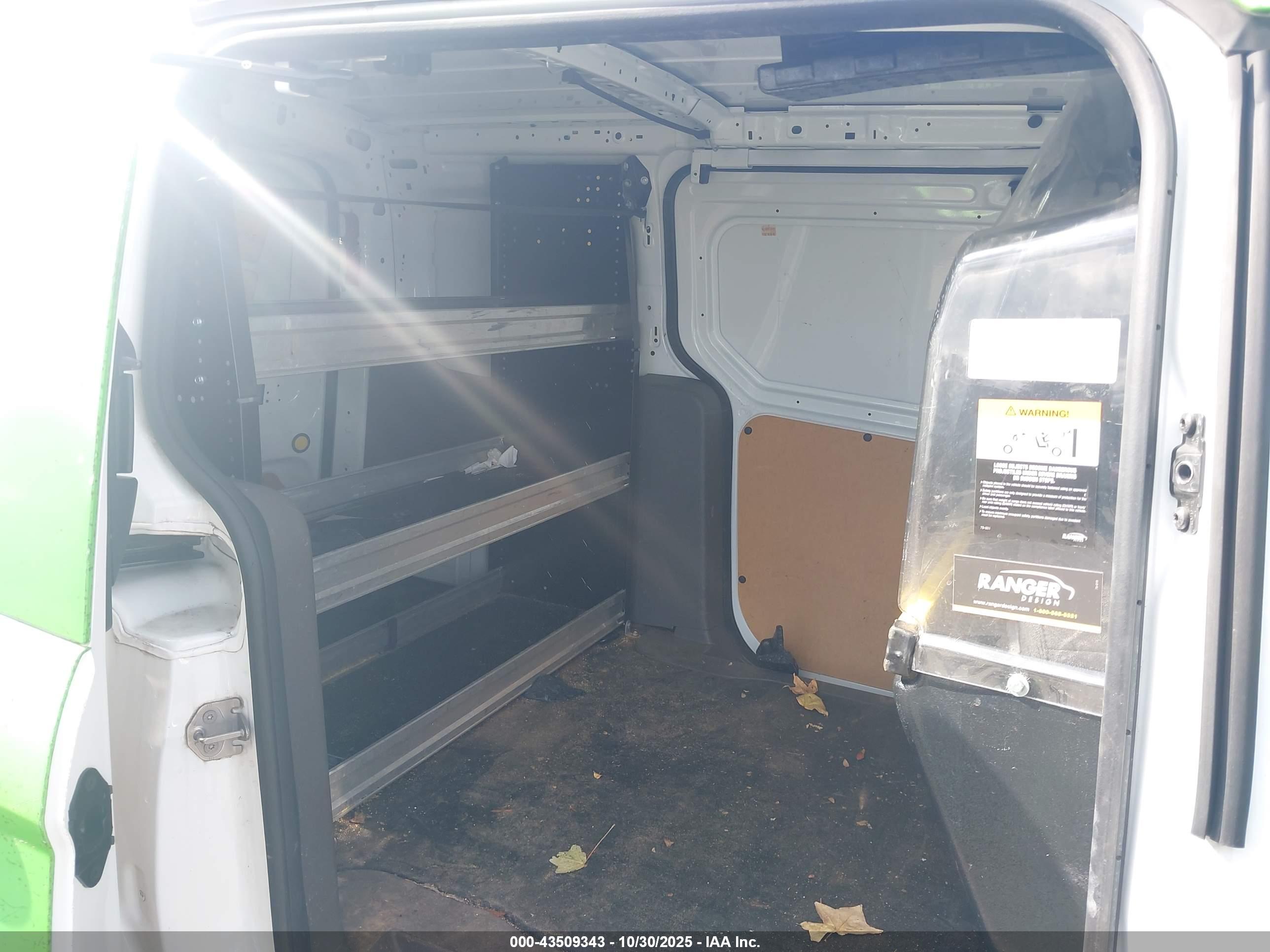 FORD TRANSIT image 8