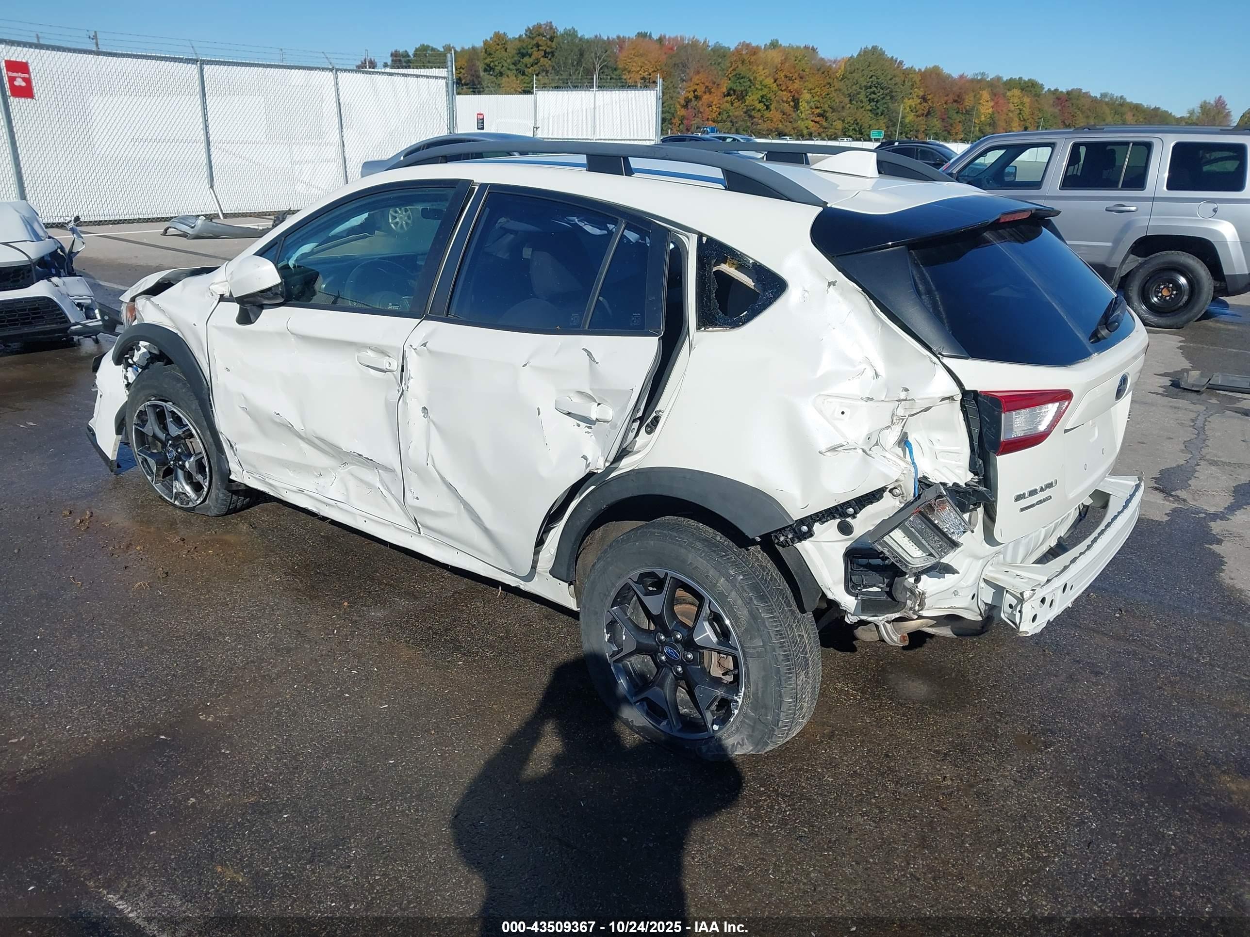 SUBARU CROSSTREK image 3