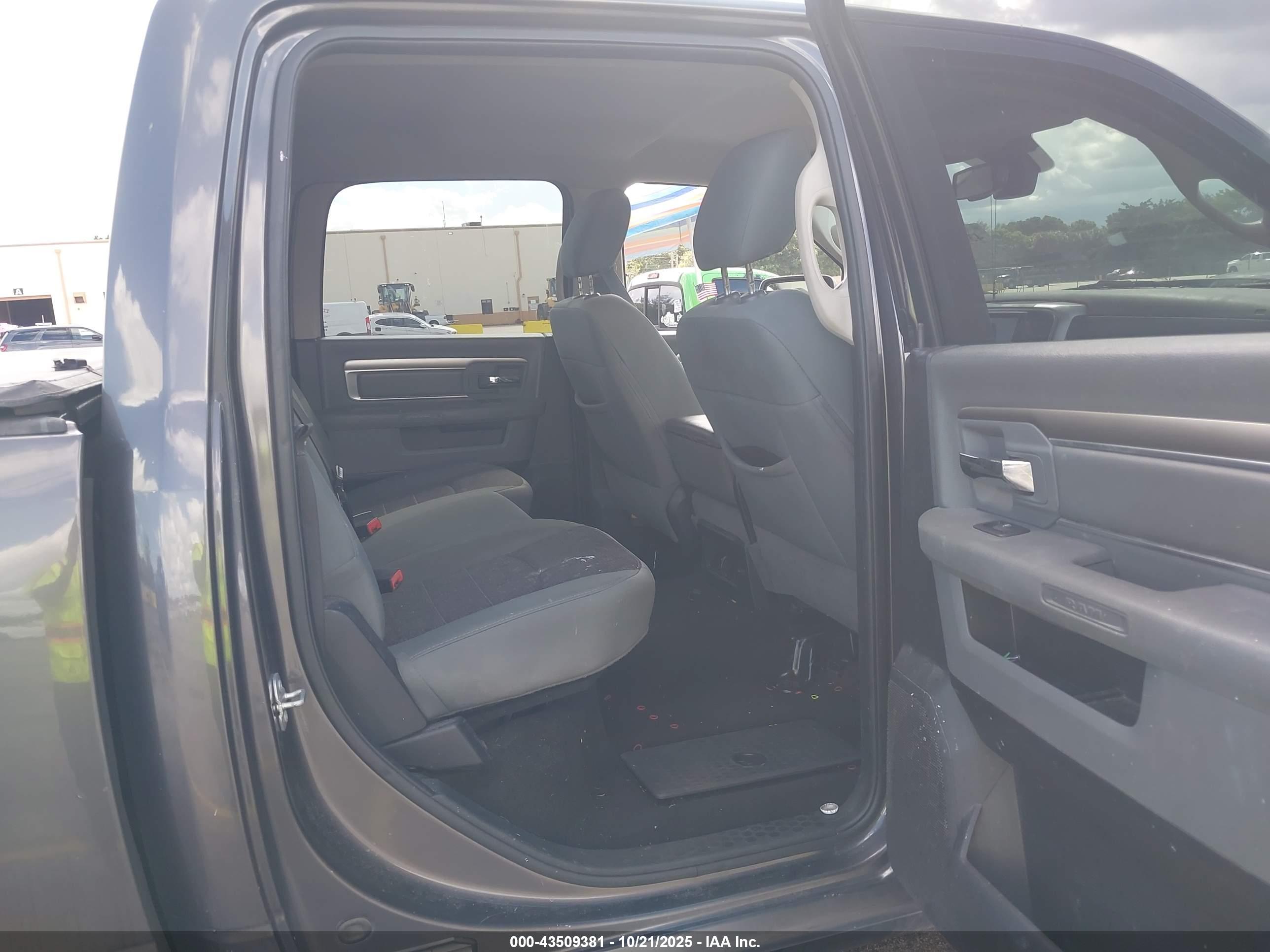 RAM 1500 image 8