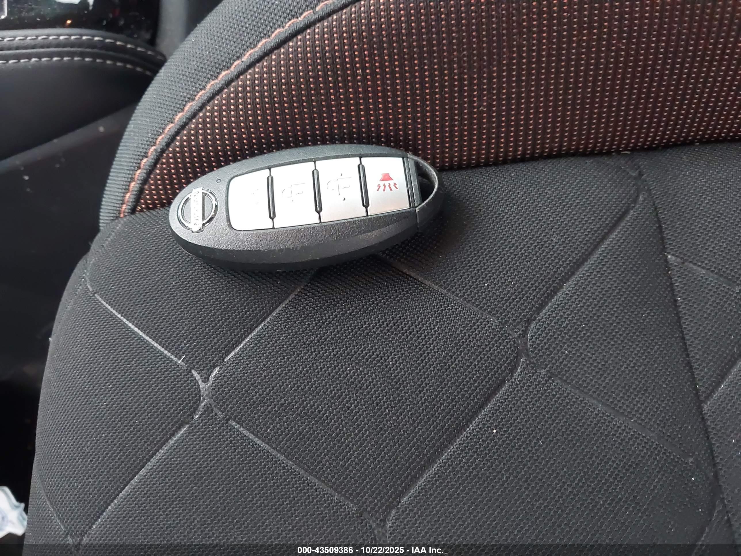 NISSAN KICKS image 11