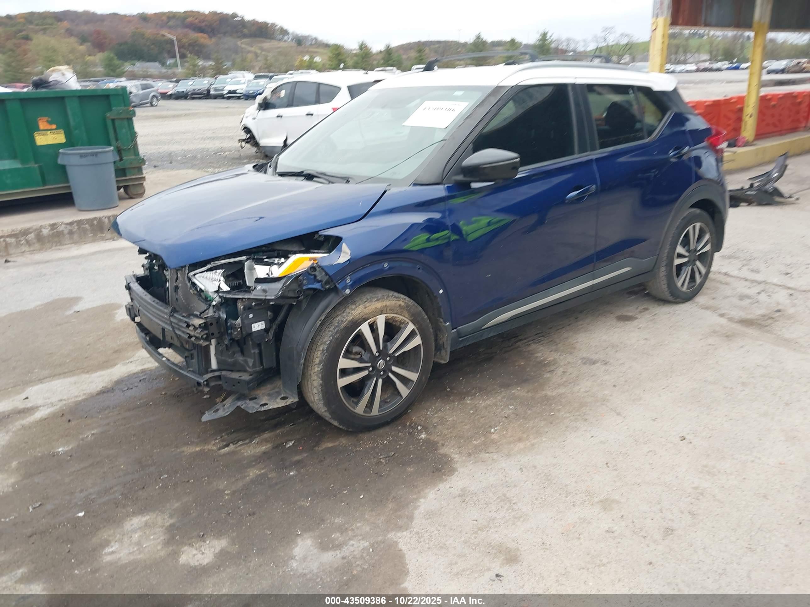 NISSAN KICKS image 2