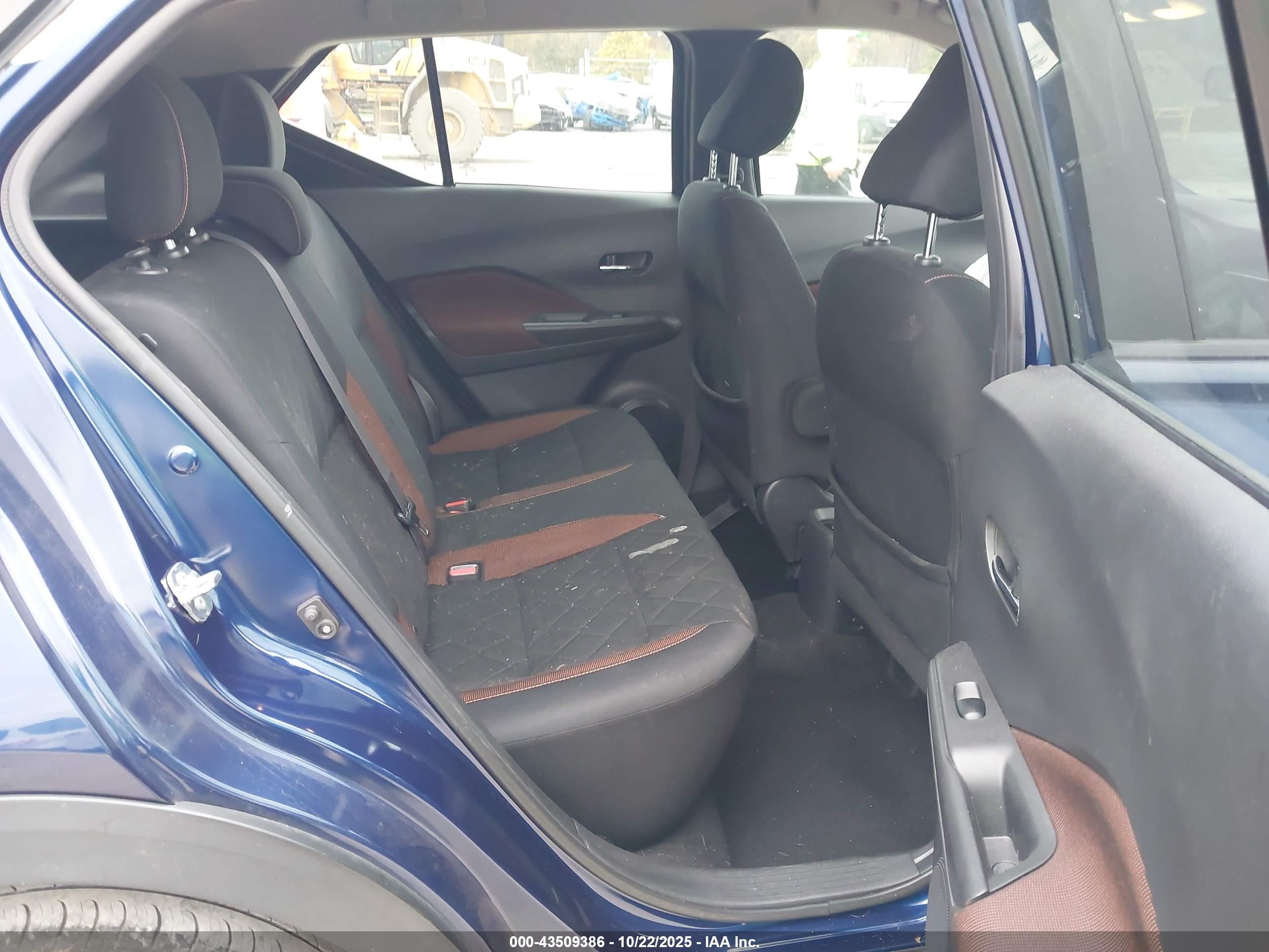 NISSAN KICKS image 8