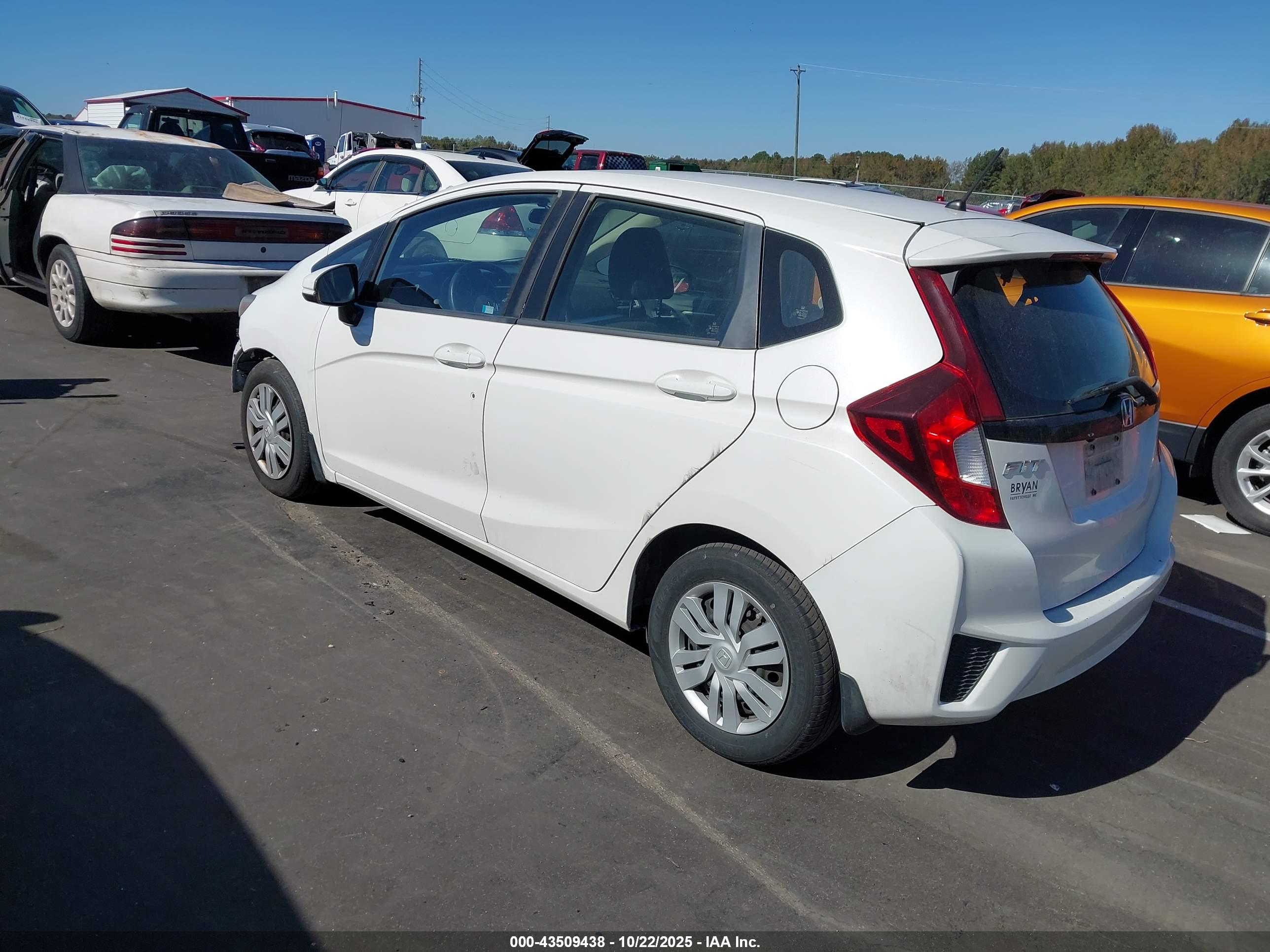 HONDA FIT image 3