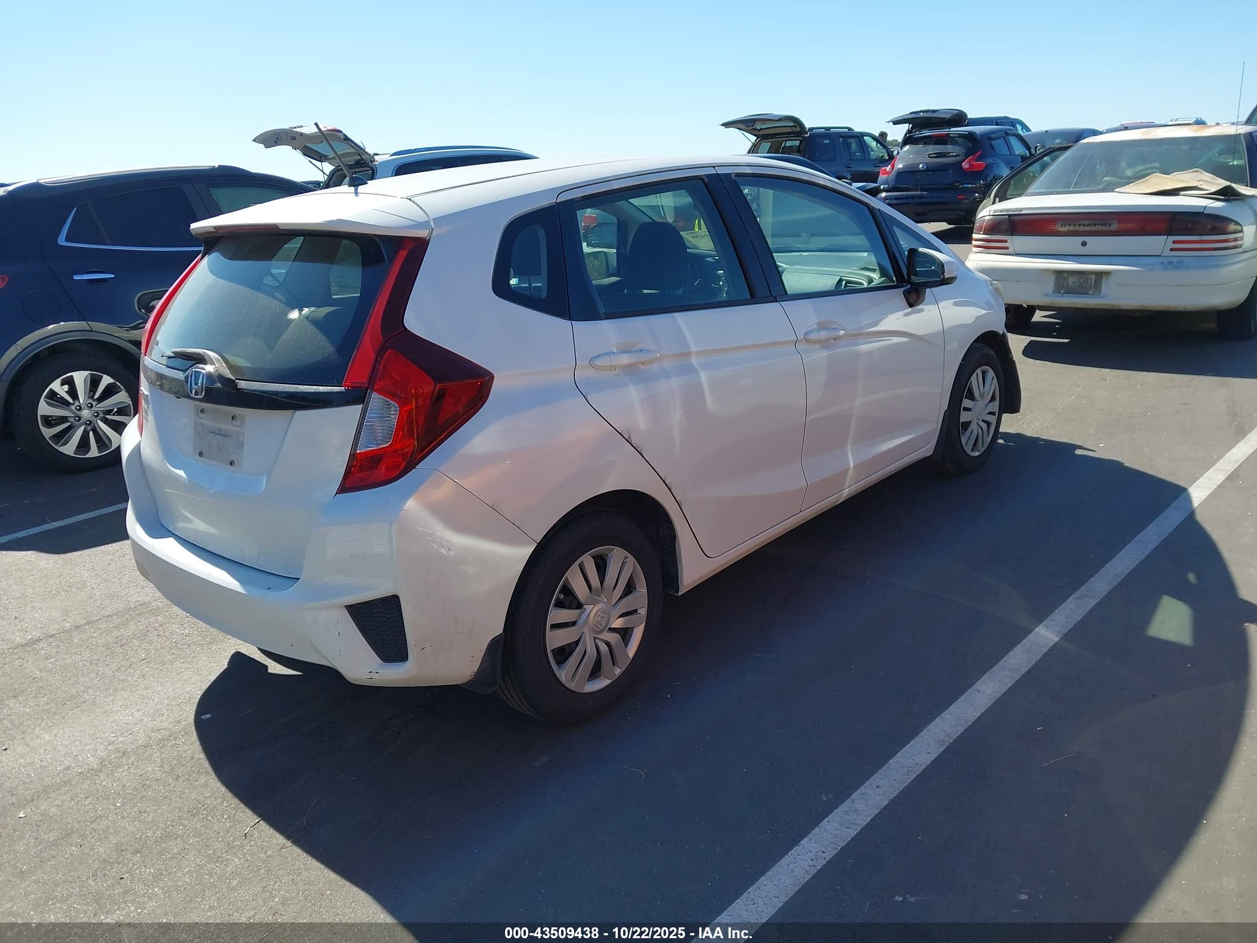 HONDA FIT image 4