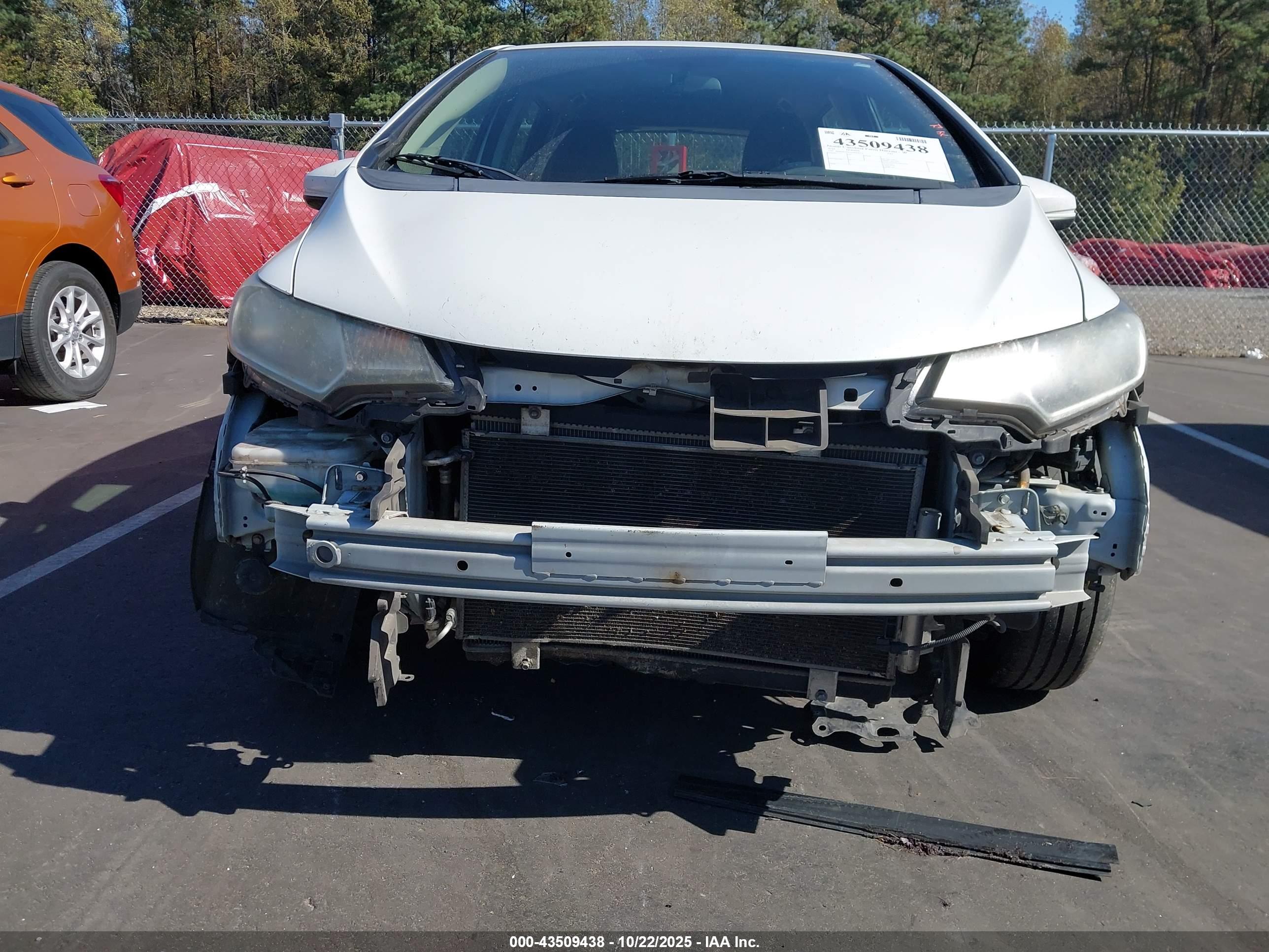 HONDA FIT image 6