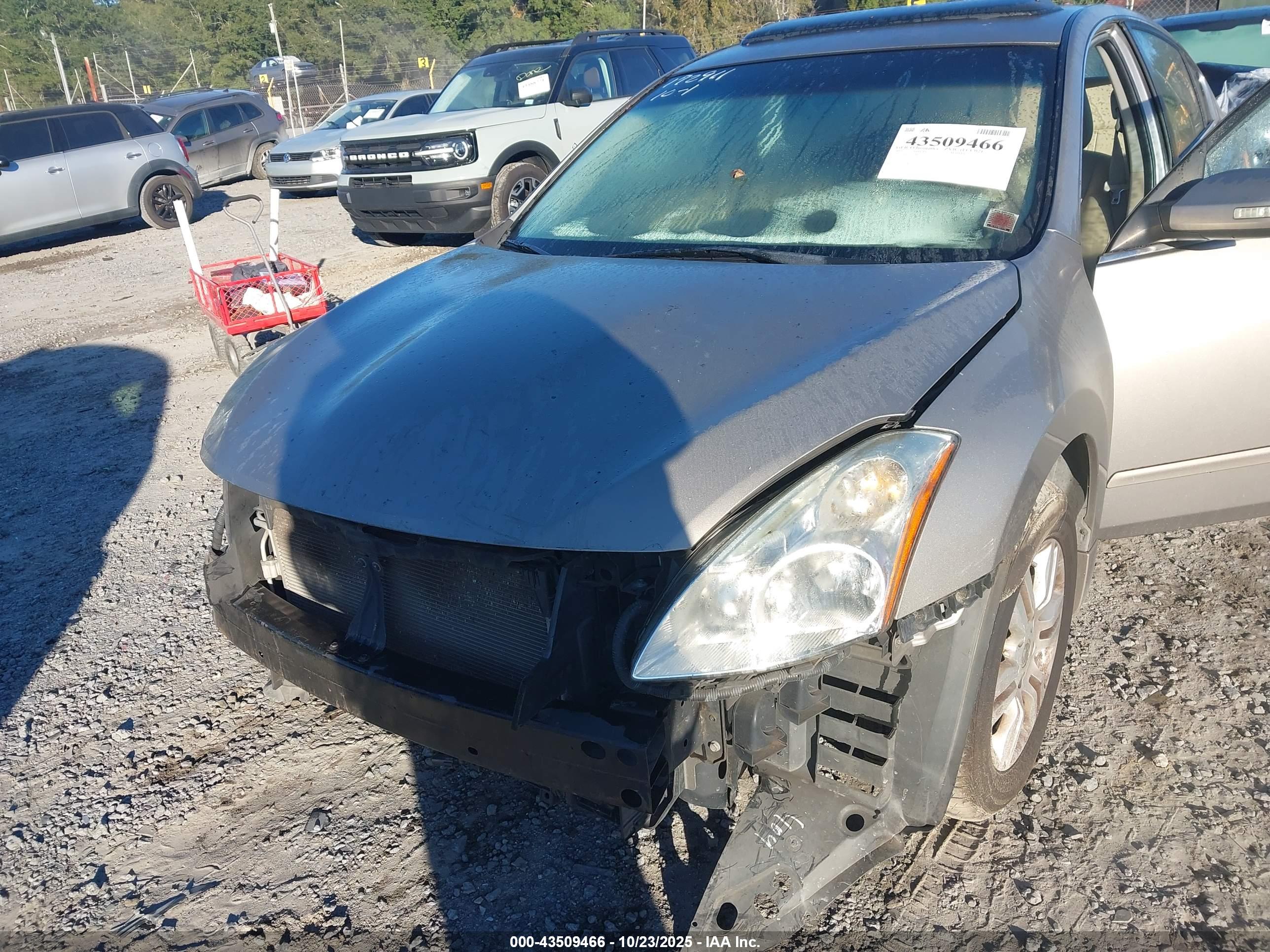 NISSAN ALTIMA image 6