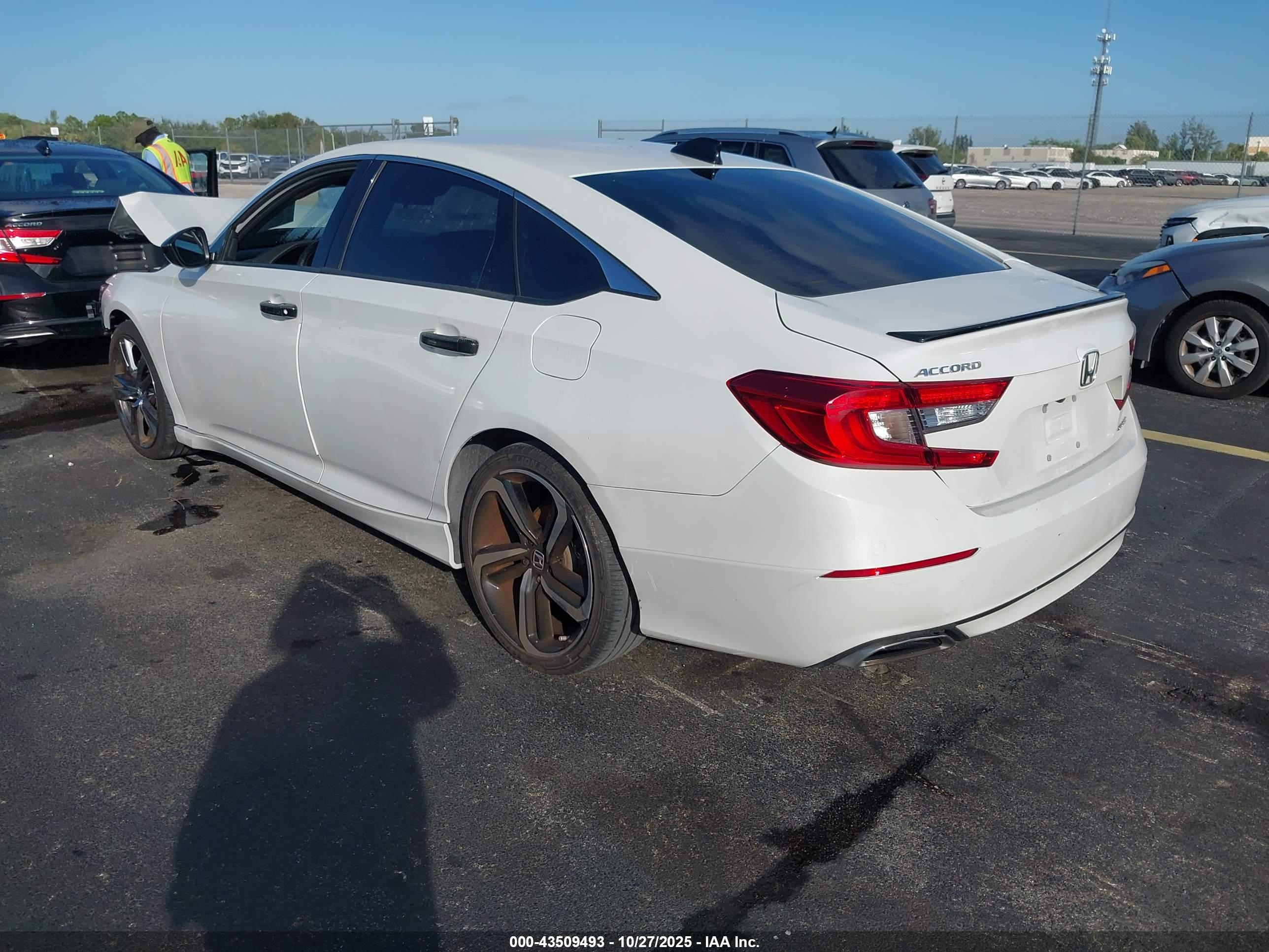 HONDA ACCORD image 3