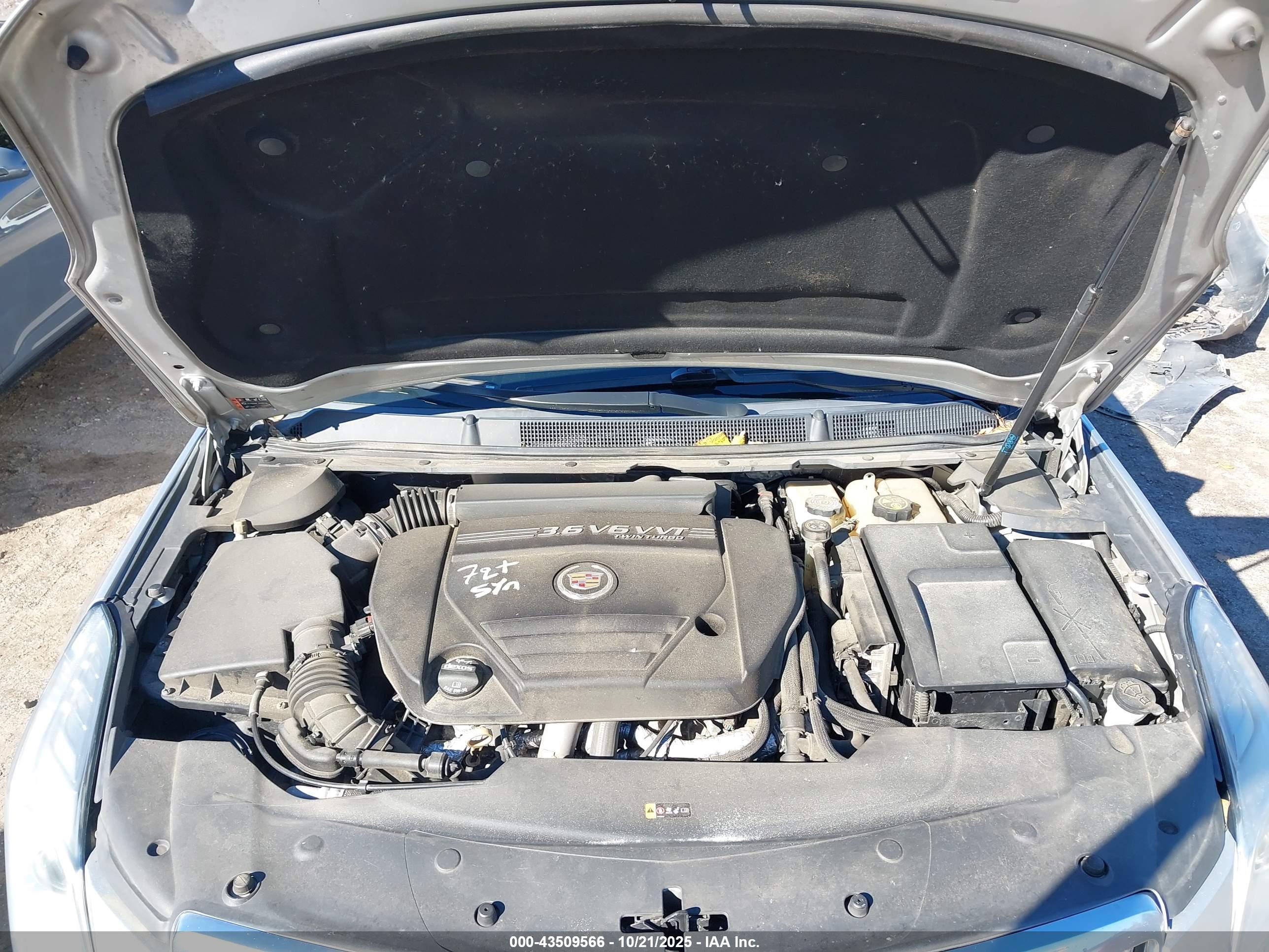 CADILLAC XTS image 10