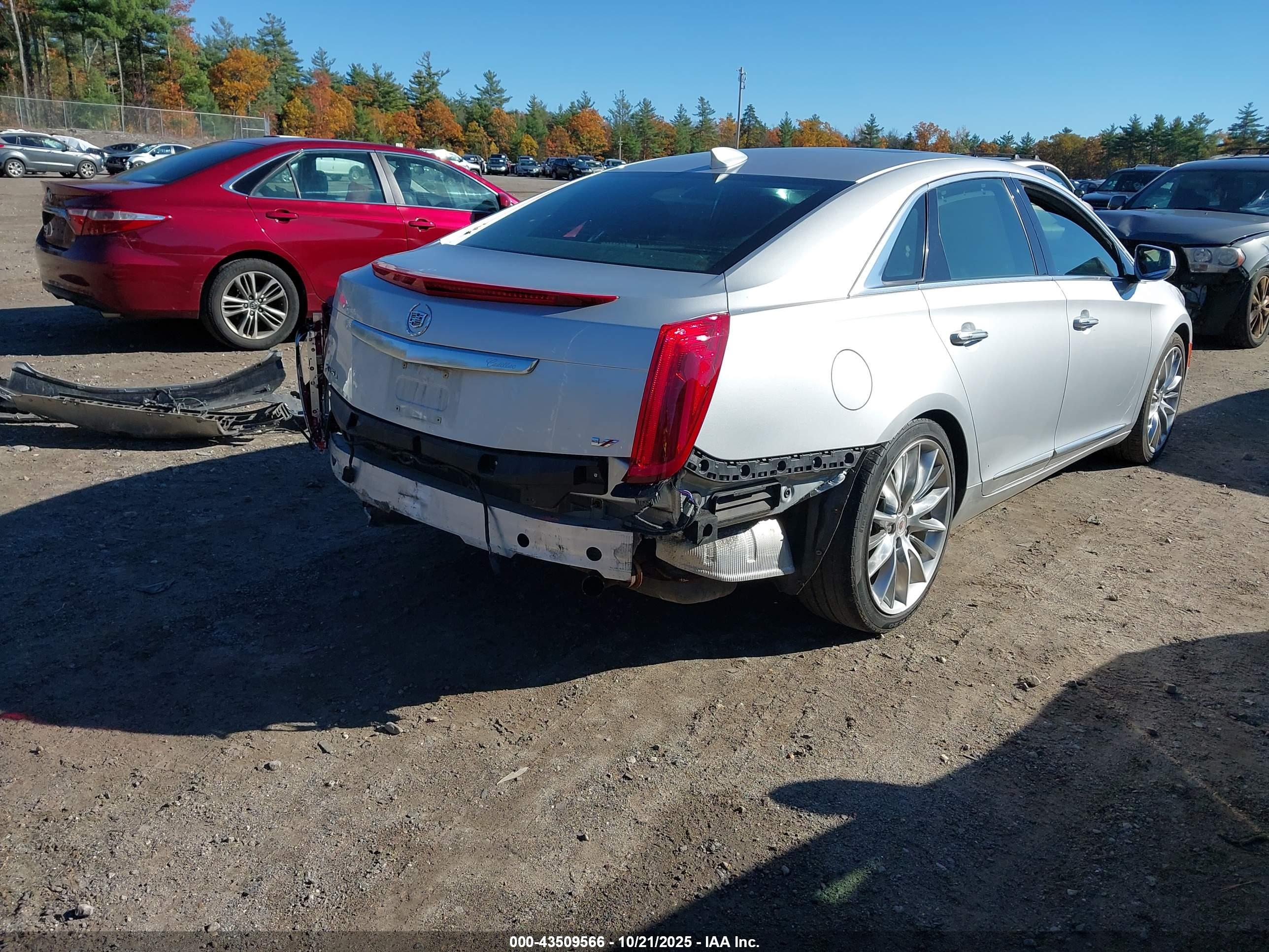 CADILLAC XTS image 4