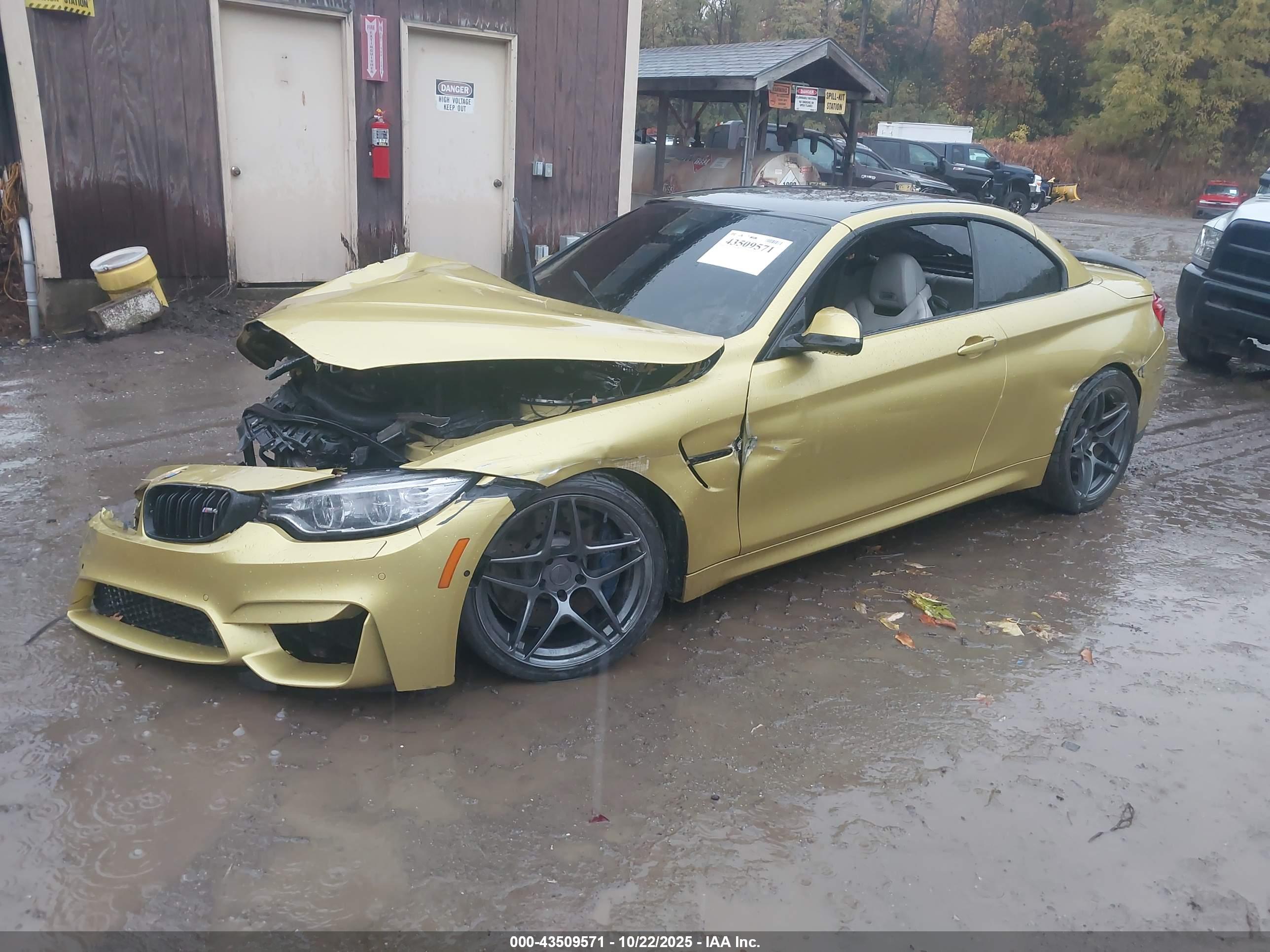 BMW M4 image 2