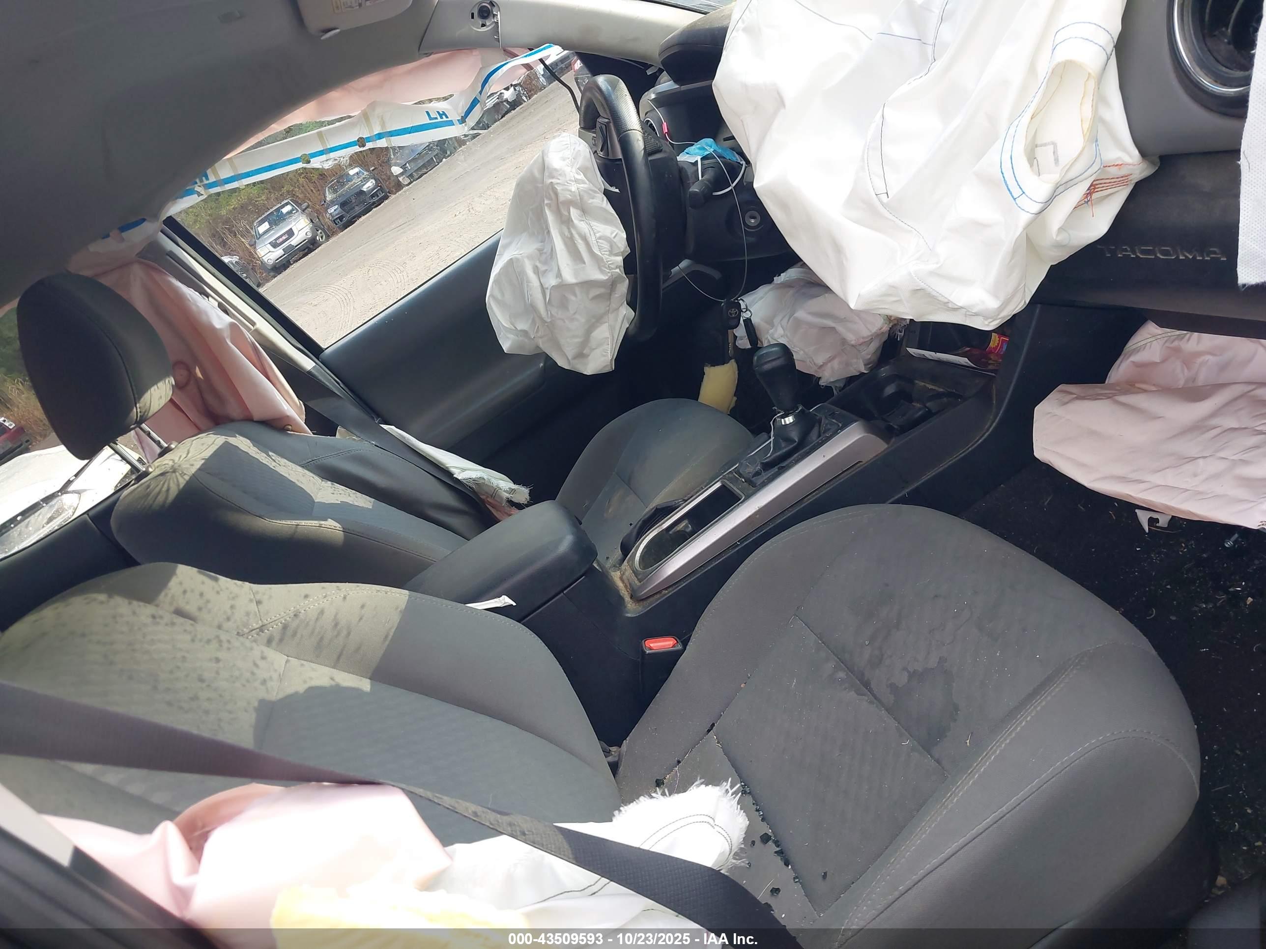 TOYOTA TACOMA image 5