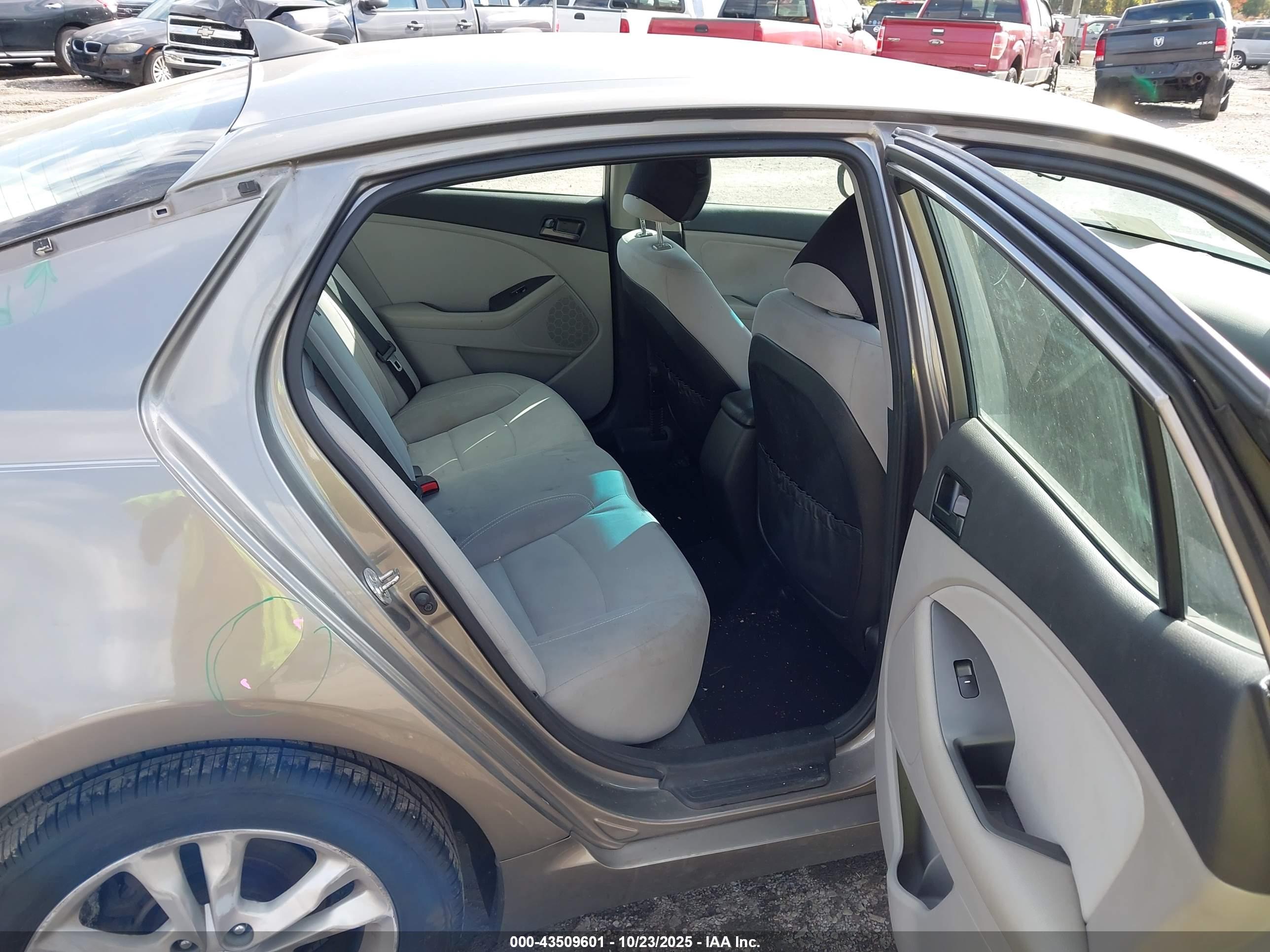 KIA OPTIMA image 8