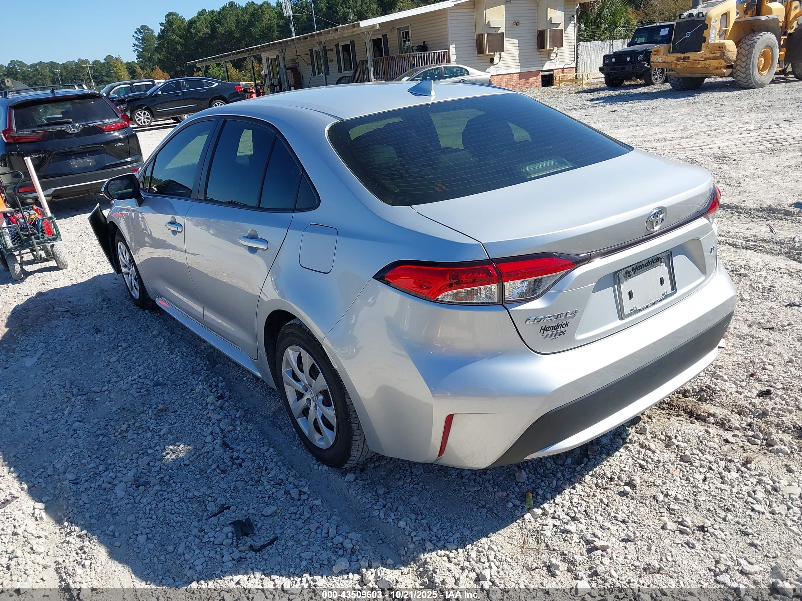 TOYOTA COROLLA image 3
