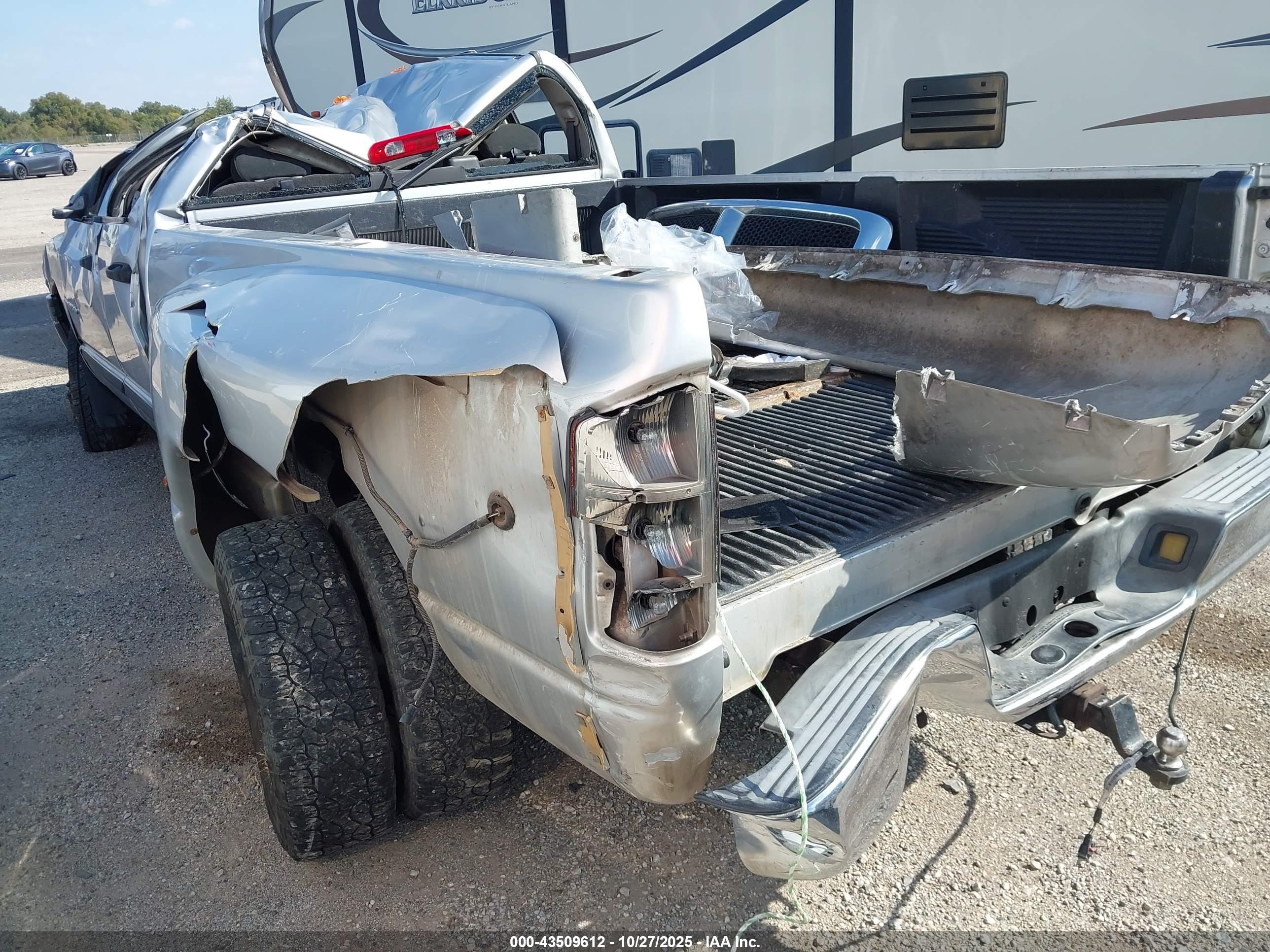 DODGE RAM image 3