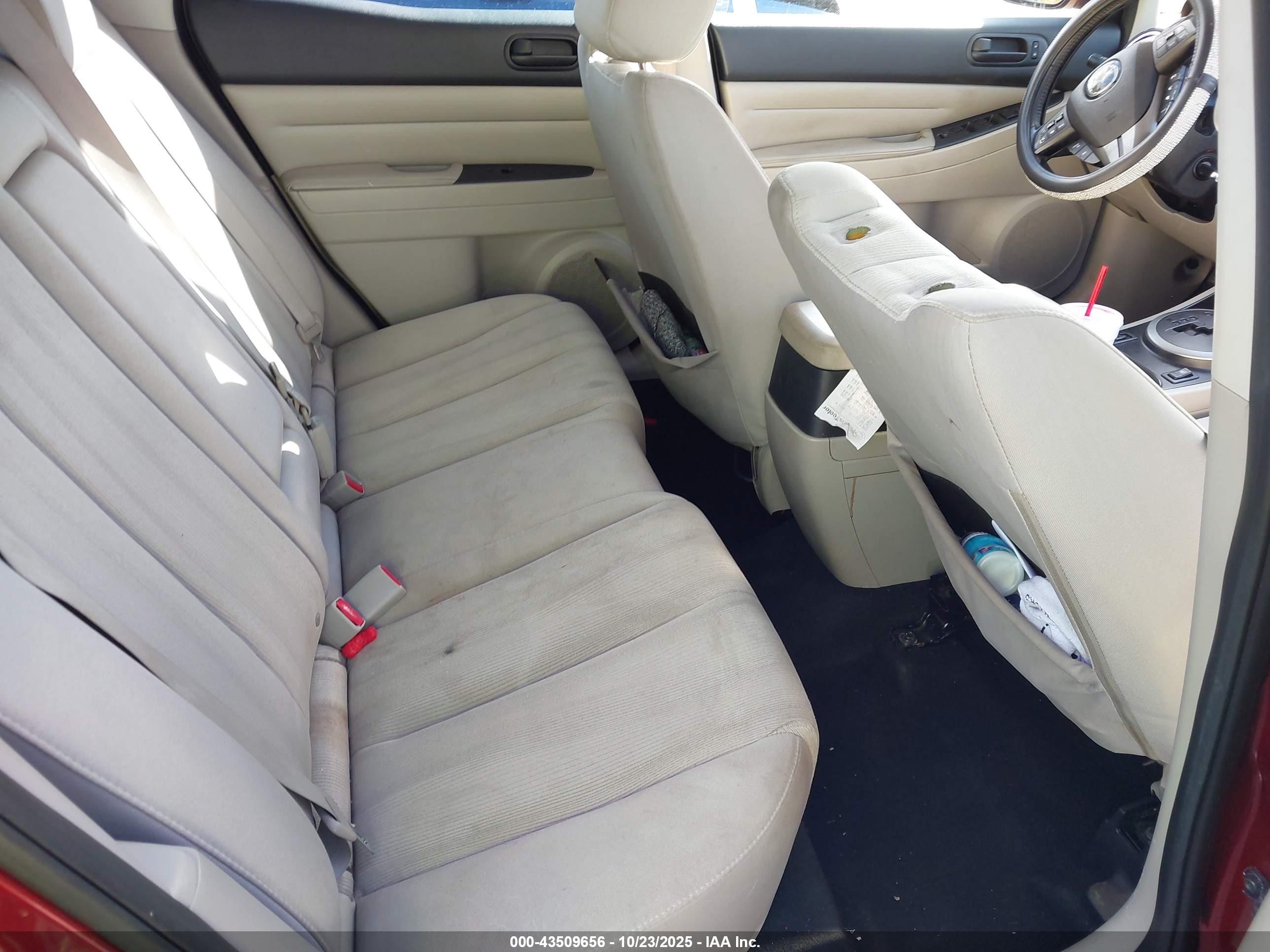 MAZDA CX-7 image 8