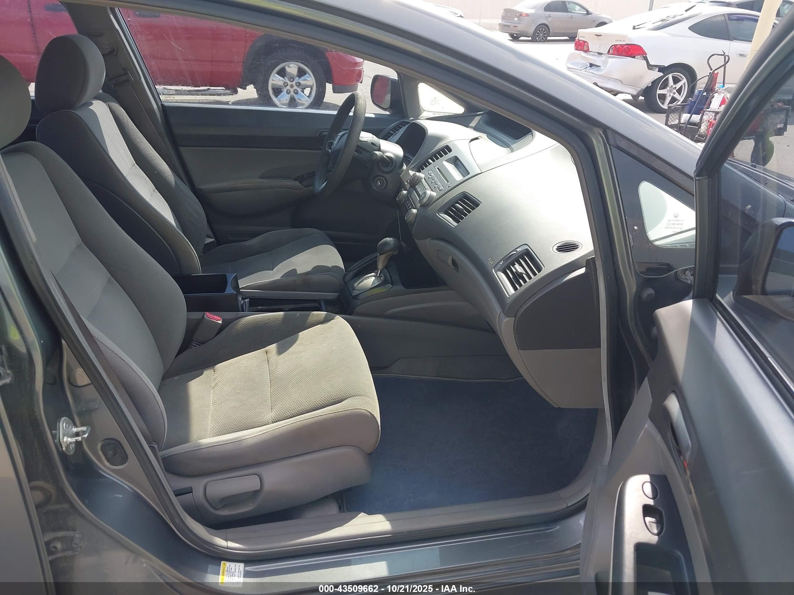 HONDA CIVIC image 5