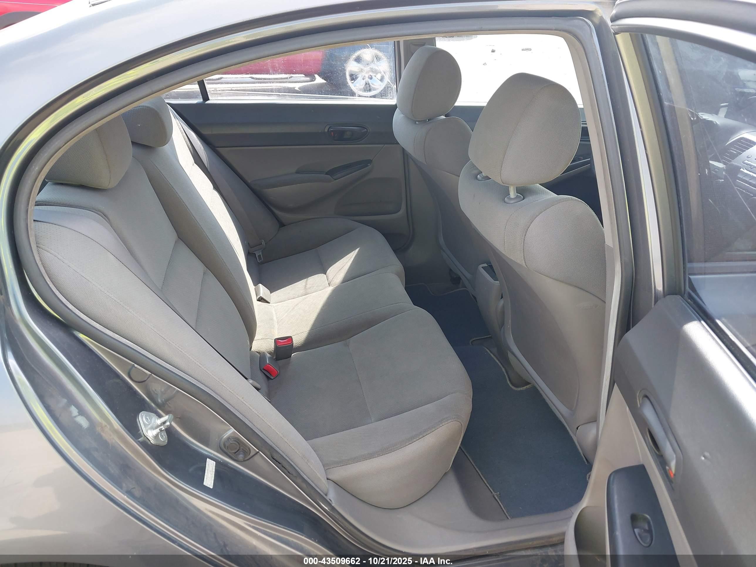 HONDA CIVIC image 8
