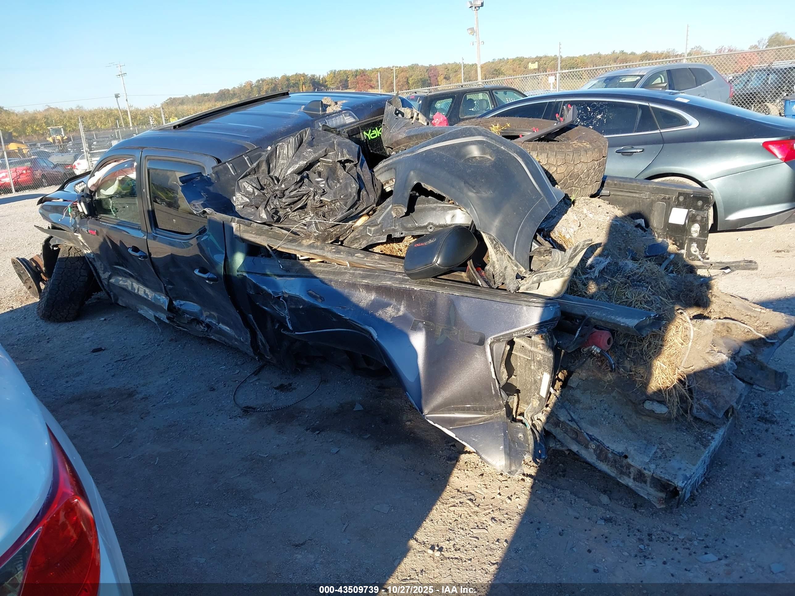 TOYOTA TACOMA image 3