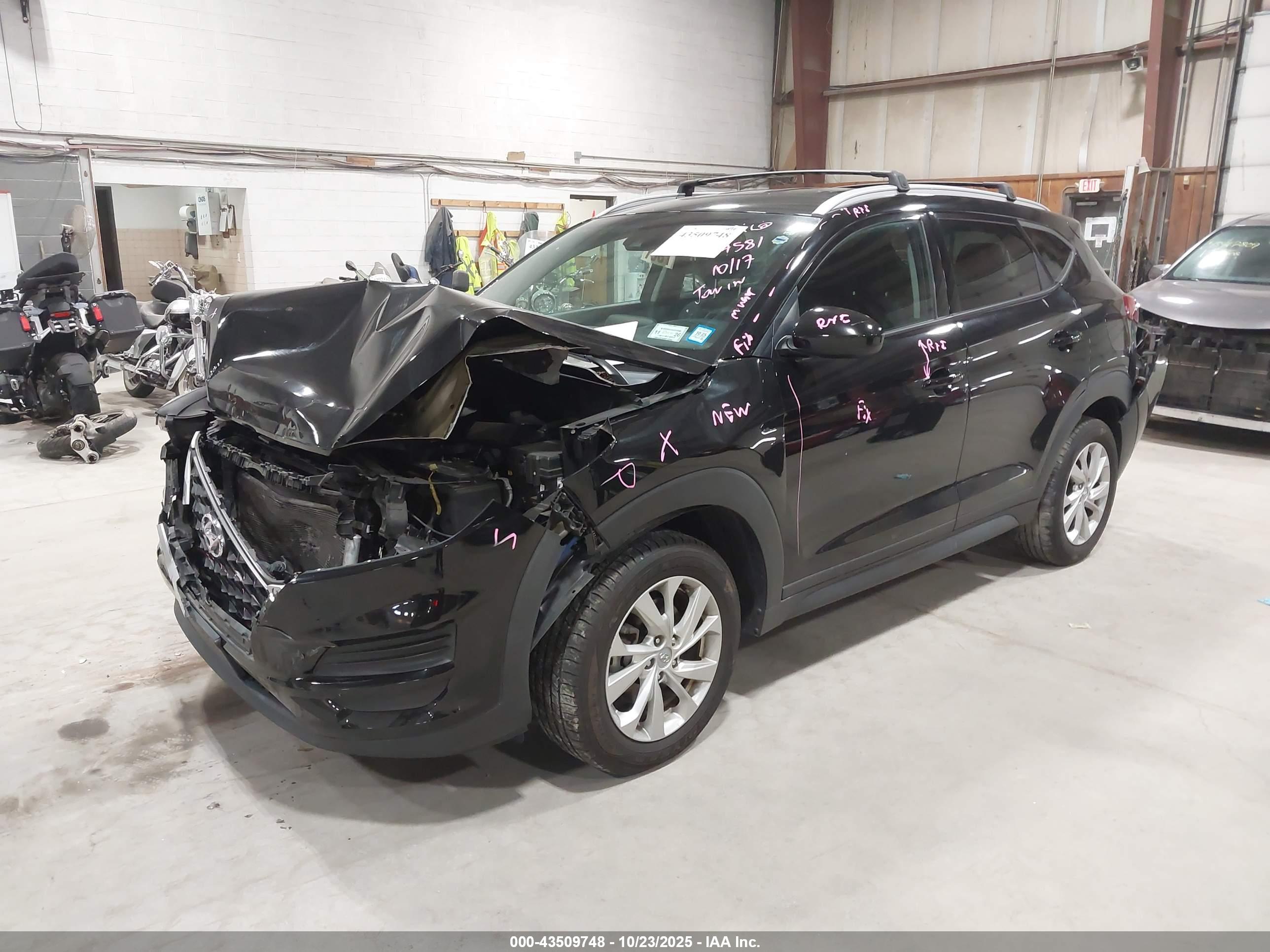 HYUNDAI TUCSON image 2